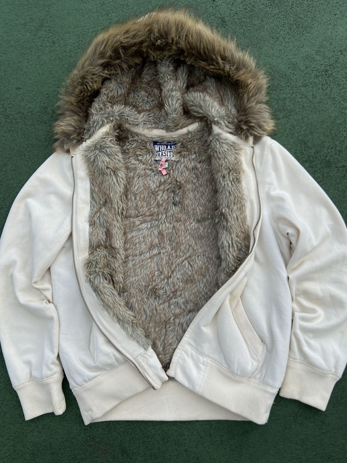 Who A.U. Who au faux faur ifsix igb syle hoodie Size US L / EU 52-54 / 3 - 4 Thumbnail