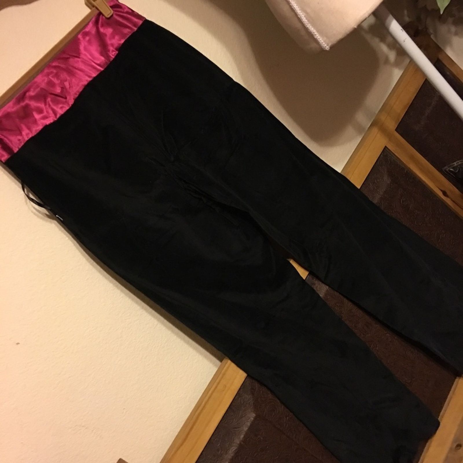 Other Metro Style black velvet/pink satin pants Size 34" / US 12 / IT 48 - 3 Thumbnail