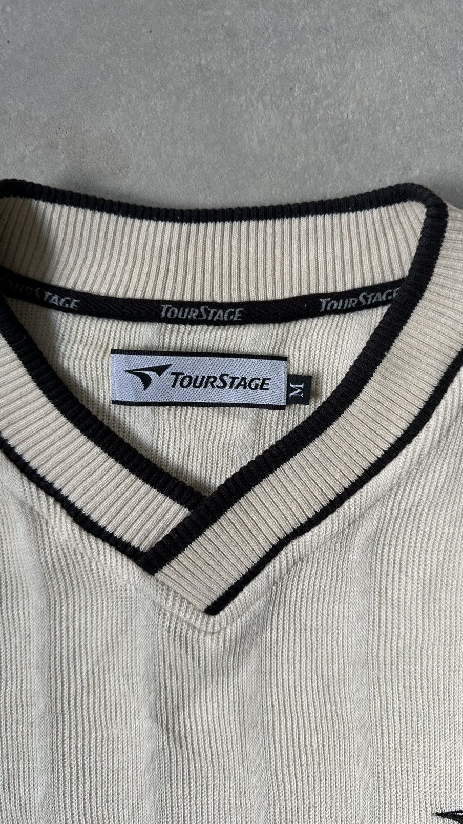 PGA Tour VINTAGE TOURSTAGE VNECK SWEATSHIRT Size US M / EU 48-50 / 2 - 5 Thumbnail