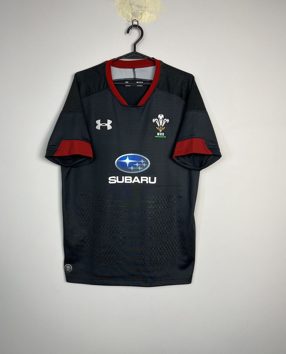 Under Armour Genuine Under Armour Men's Wales WRU Rugby Away Shirt 2018 Size US M / EU 48-50 / 2 - 1 Thumbnail