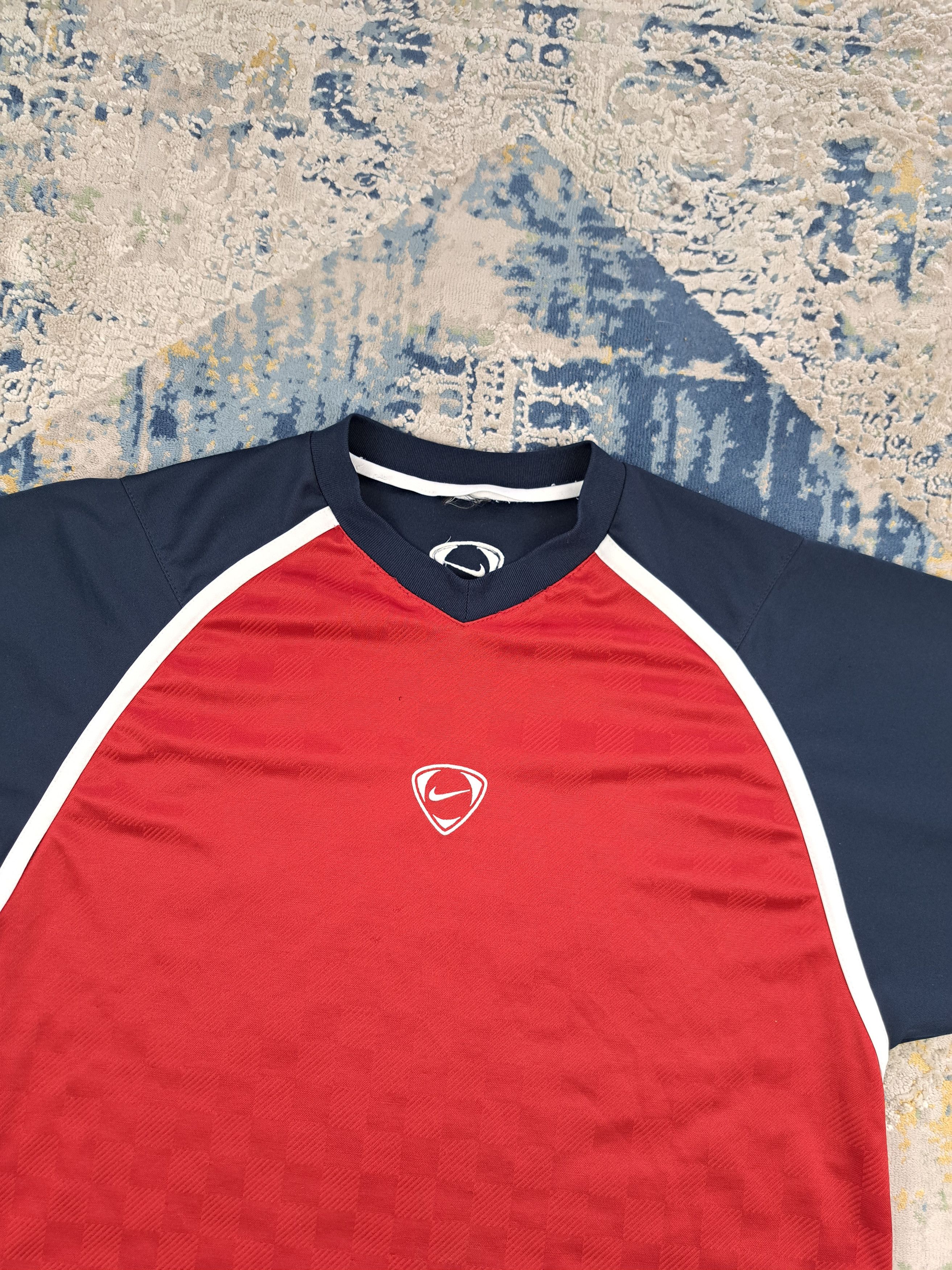 Nike Vintage 00s Nike Center Swoosh Blokecore Jersey y2k Shox TN Size US XL / EU 56 / 4 - 2 Thumbnail