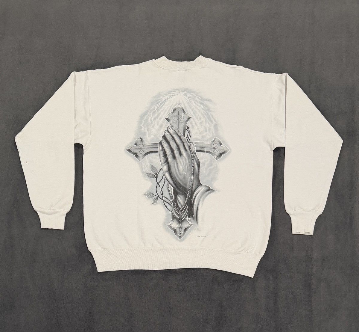 Homies Vintage 1998 Aztlan Graphics Praying Hands Cross Crewneck Size US L / EU 52-54 / 3 - 10 Thumbnail
