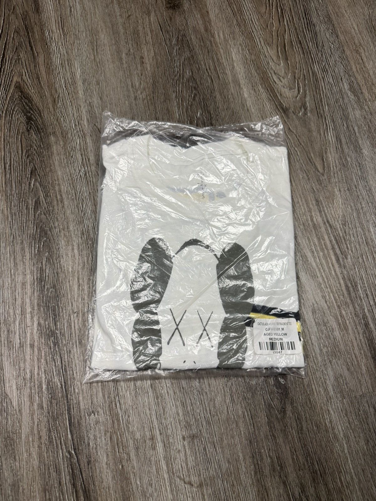 Fragment Design × Kaws × Travis Scott Travis Scott Cactus Jack + Kaws For Fragment Tee Size US M / EU 48-50 / 2 - 2 Thumbnail