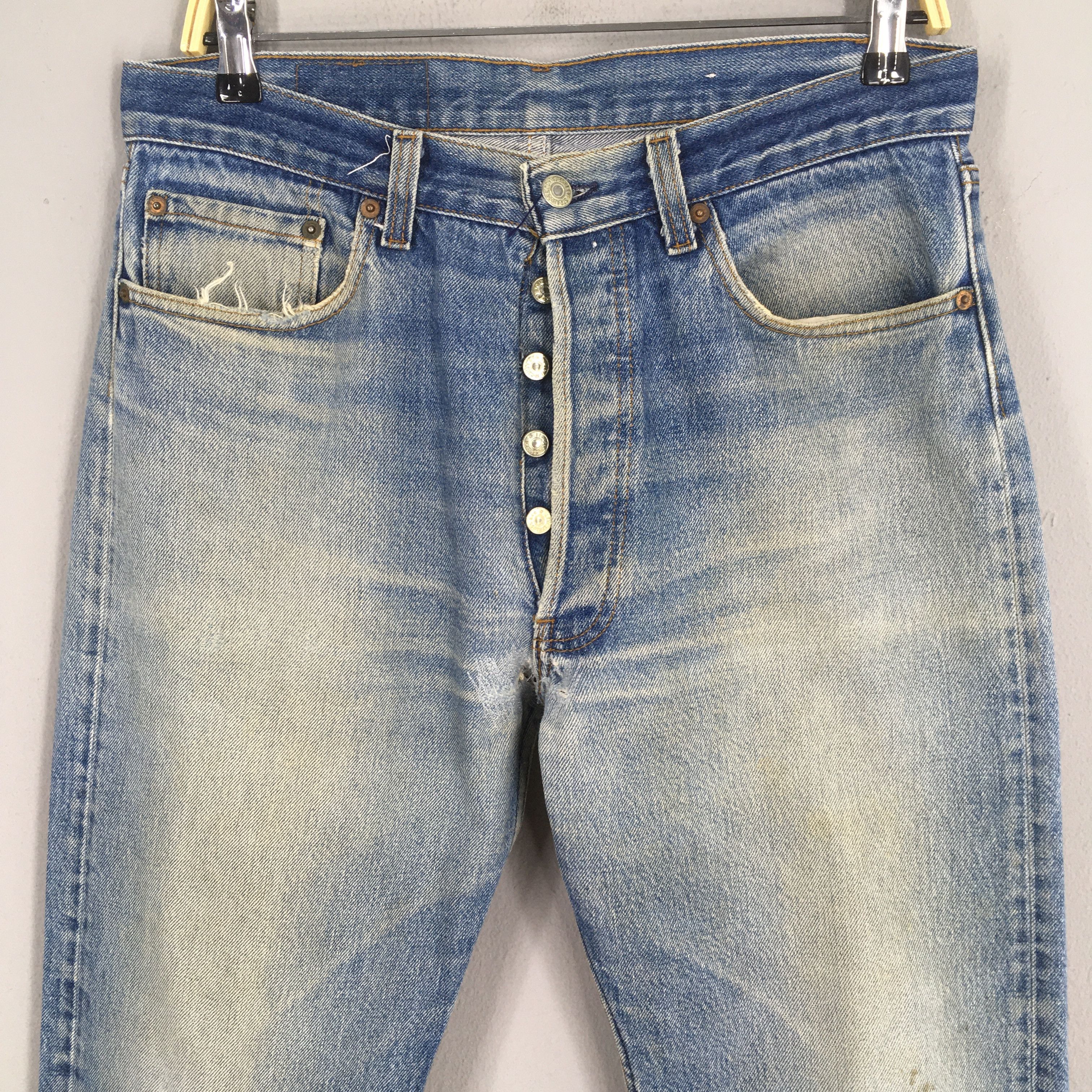 Levi's Size 31x32 Vintage 90s Levi's 501 Light Washed Jeans S347 Size US 31 - 2 Thumbnail