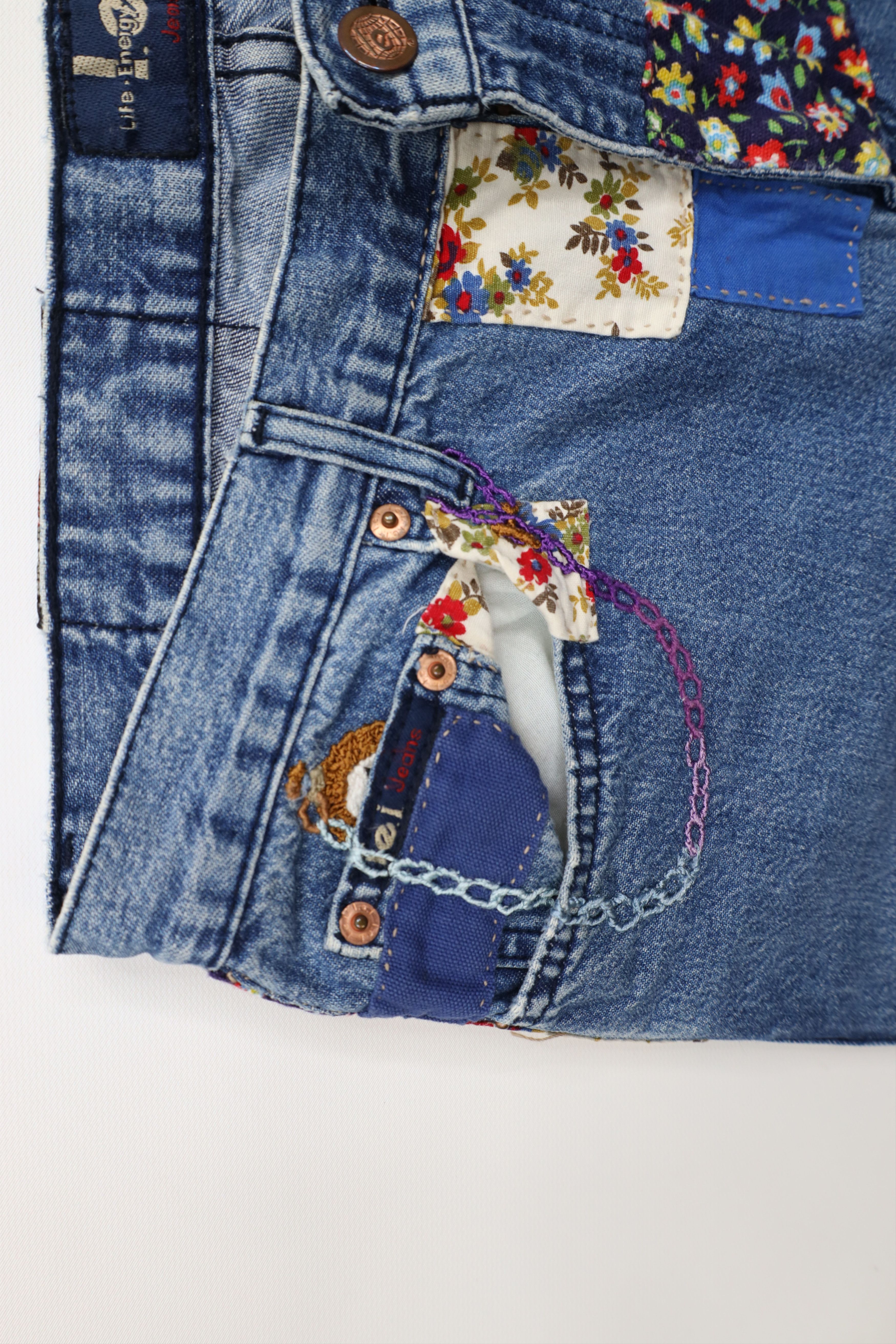 Vintage Vintage 90s Streetwear Patchwork Embroidered Flared Jeans Size 34" / US 12 / IT 48 - 9 Thumbnail