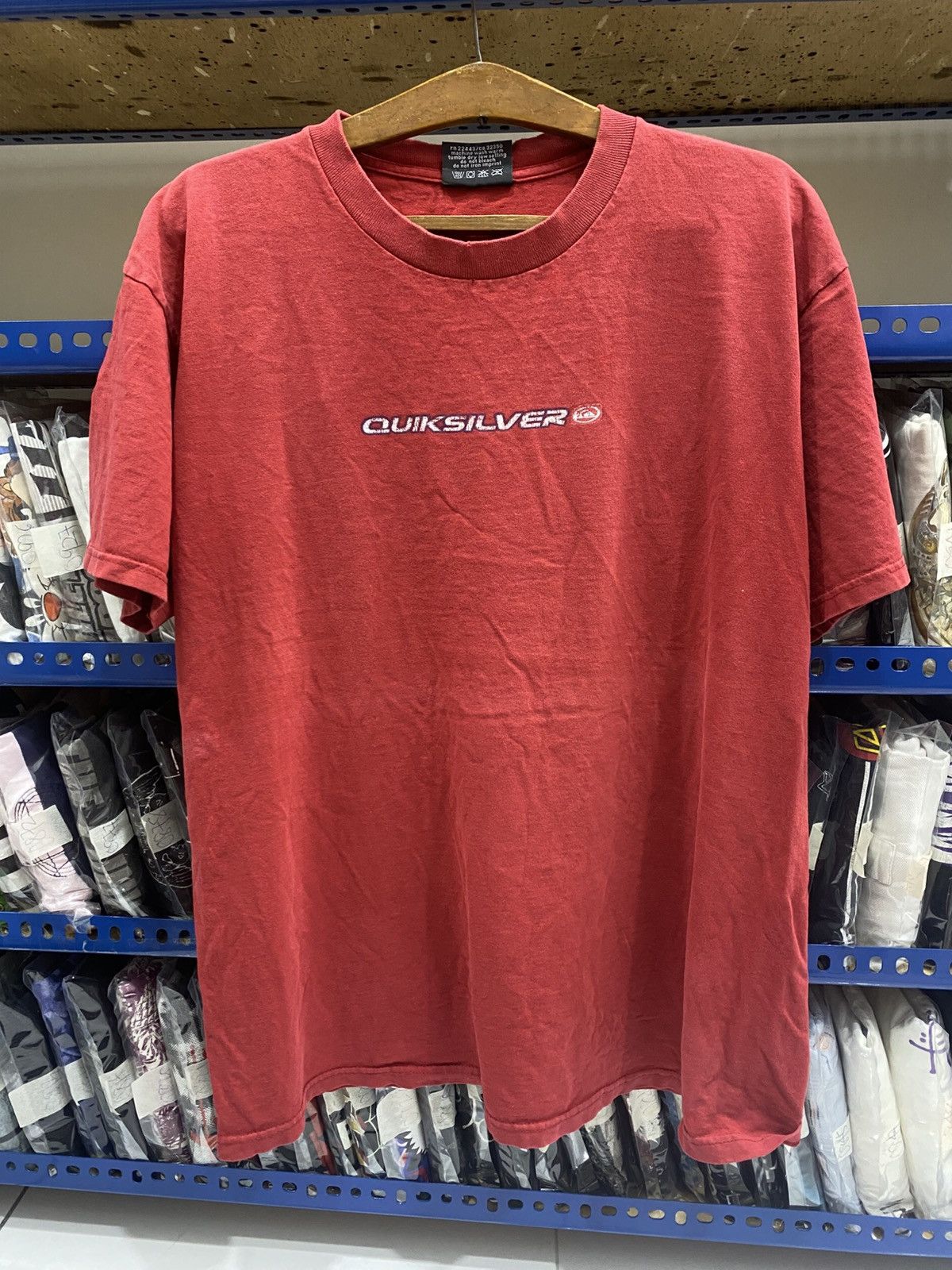 Quiksilver VINTAGE DISTRRESSED QUIKSILVER TSHIRT Size US L / EU 52-54 / 3 - 1 Thumbnail