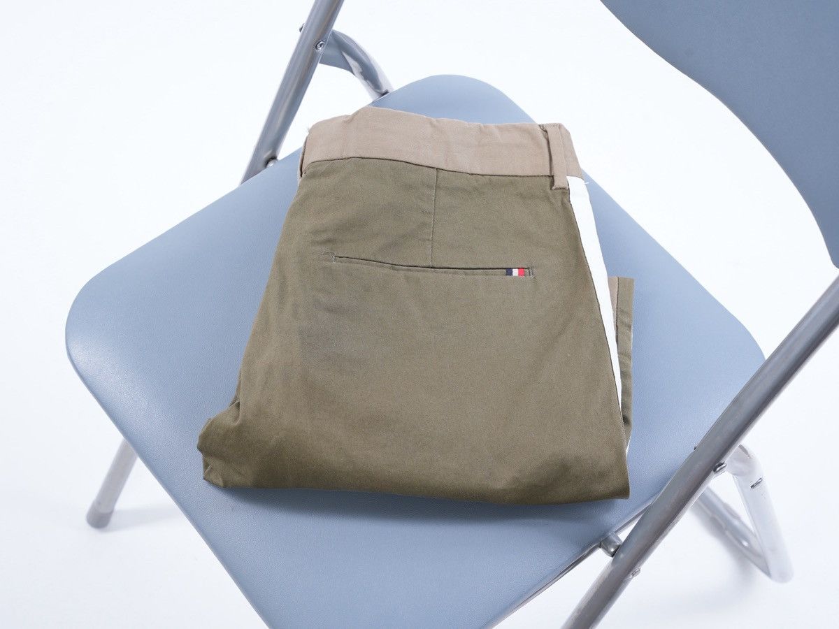 Moncler Moncler Pantalone Bermuda Shorts Casual Men Size 48 Size US 32 / EU 48 - 1 Thumbnail