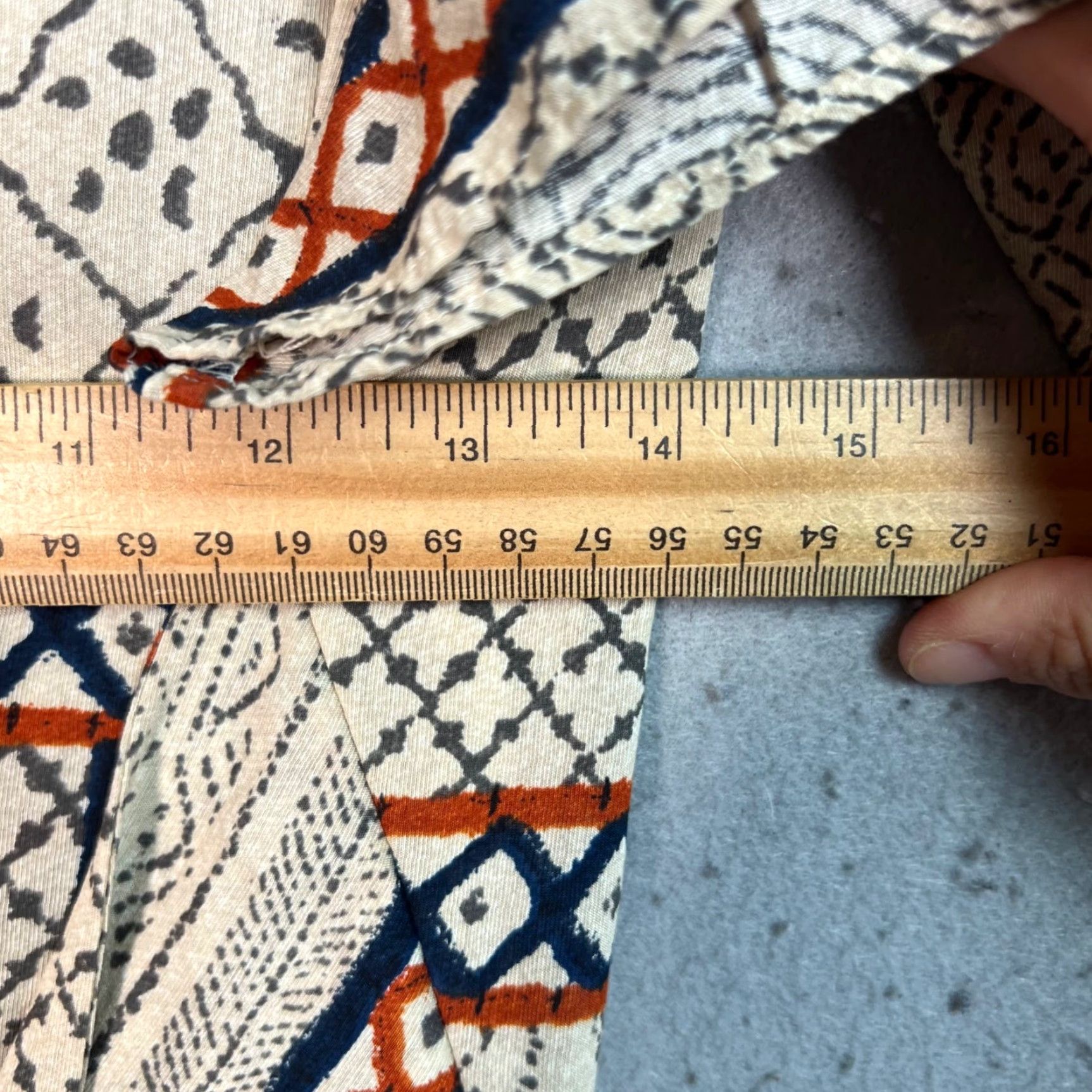 Anthropologie VINTAGE Eva Franco Jumpsuit Womens Patchwork Print W/ Flutter Sleeves Size 0 Beige Nylon Rayon Wide-Leg Adult Womens 0 Size 25" / US 0 / IT 36 - 5 Thumbnail