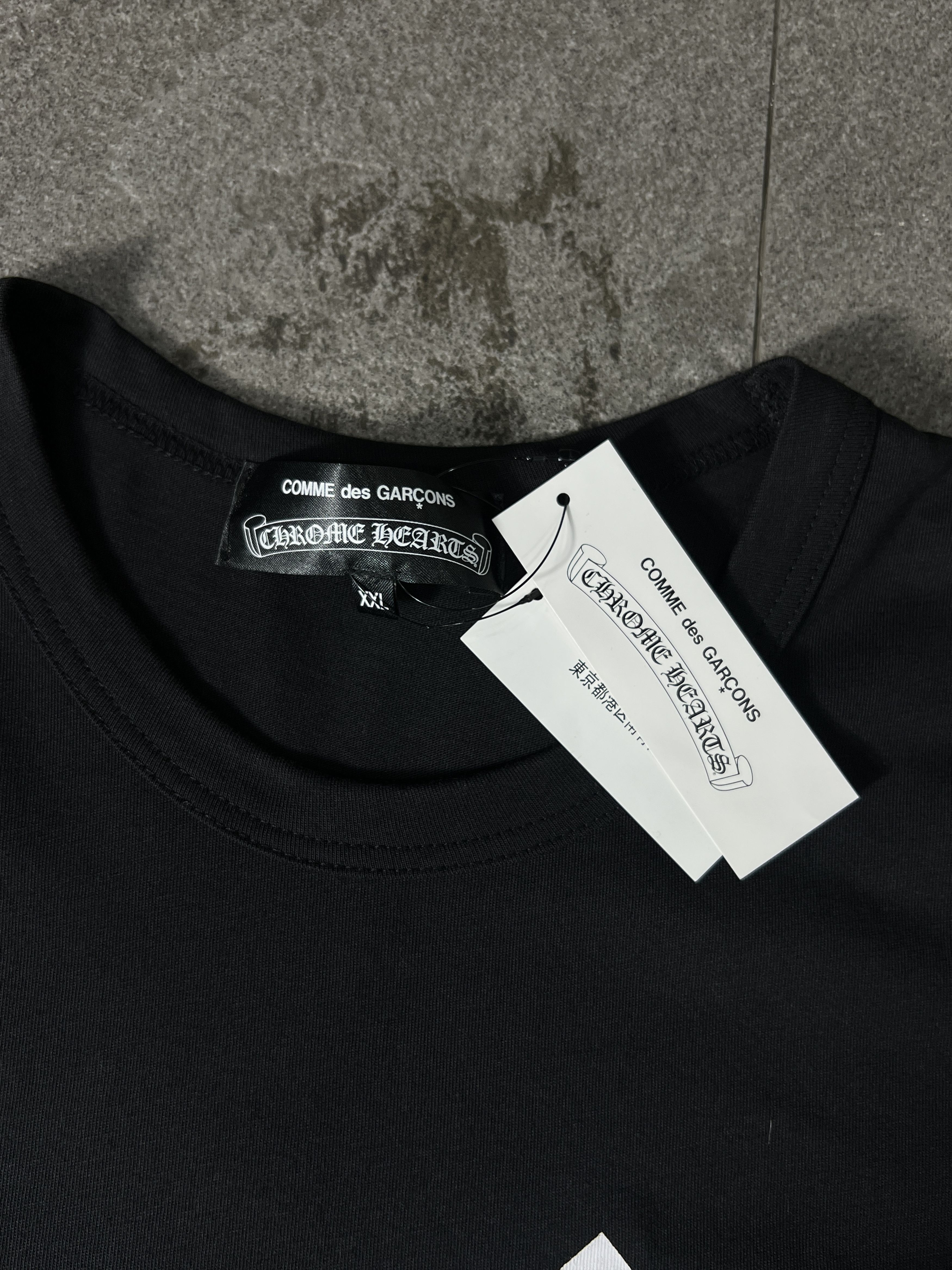 Chrome Hearts × Comme des Garcons × Dover Street Market Chrome Hearts x CDG x DSM Tee Black Logo XXL New Size US XXL / EU 58 / 5 - 4 Thumbnail
