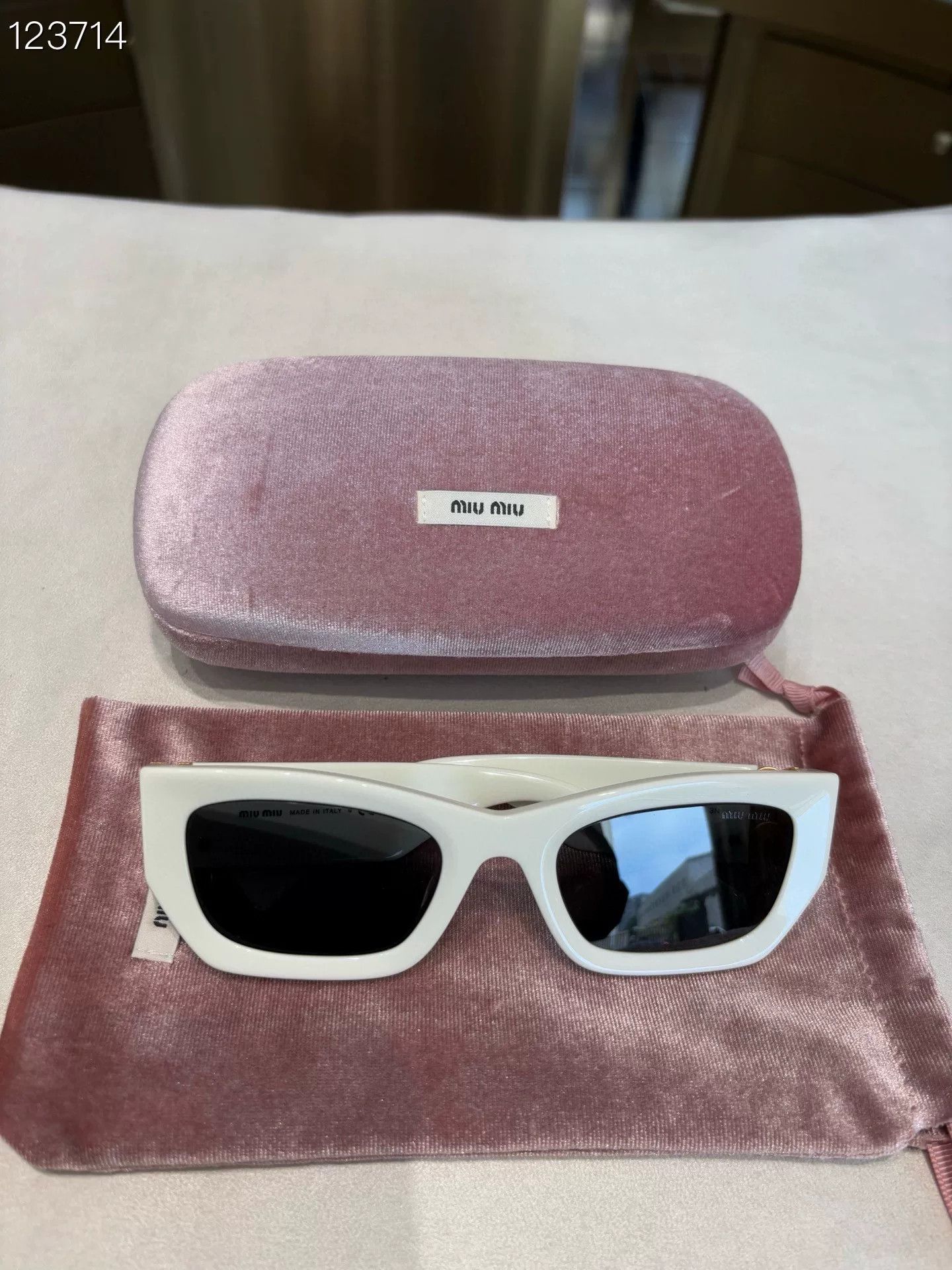 Miu Miu Miu Miu Cat-Eye White Sunglasses Size ONE SIZE - 1 Thumbnail