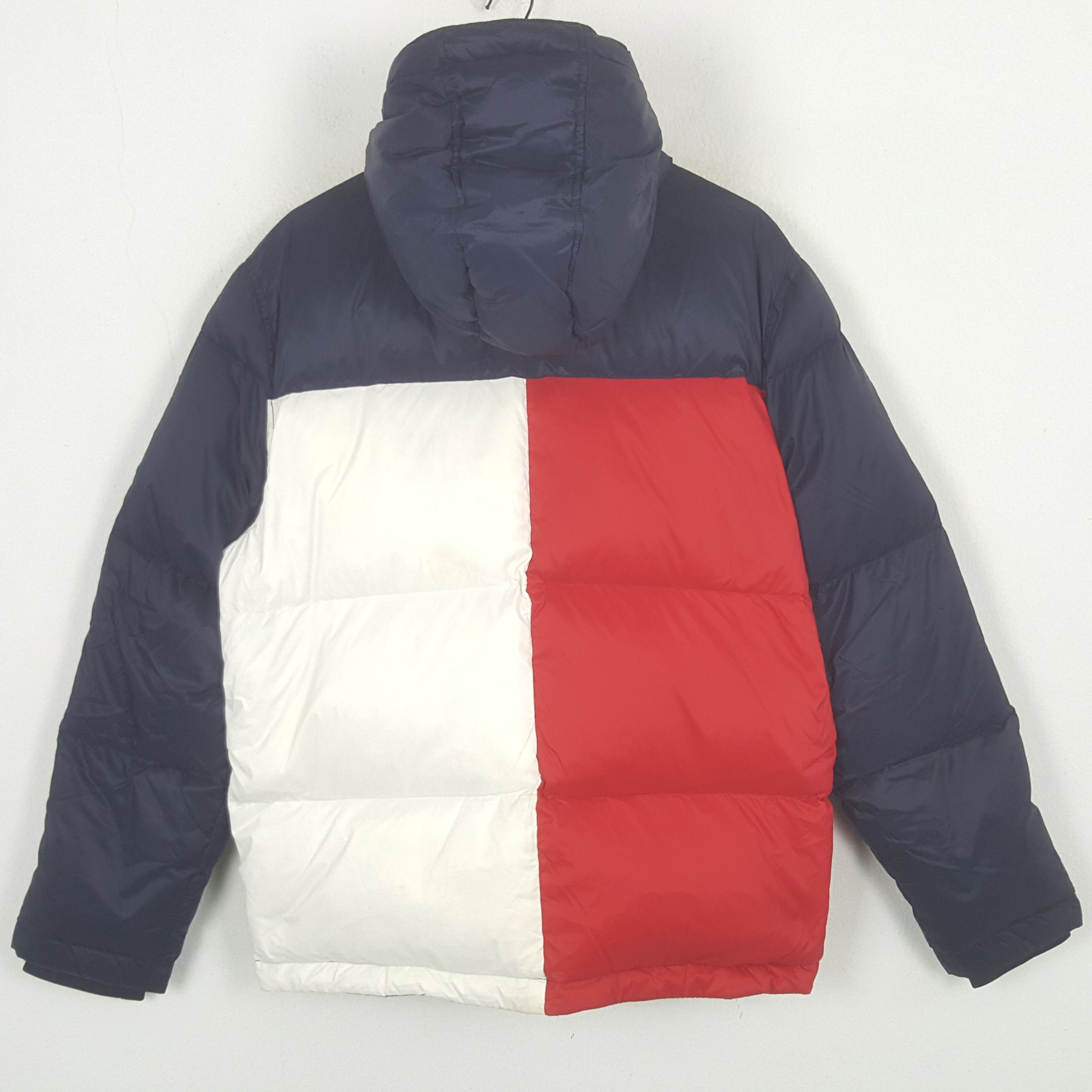 Tommy Hilfiger Vintage Tommy Hilfiger Puffer Winter Jacket Size US M / EU 48-50 / 2 - 3 Thumbnail
