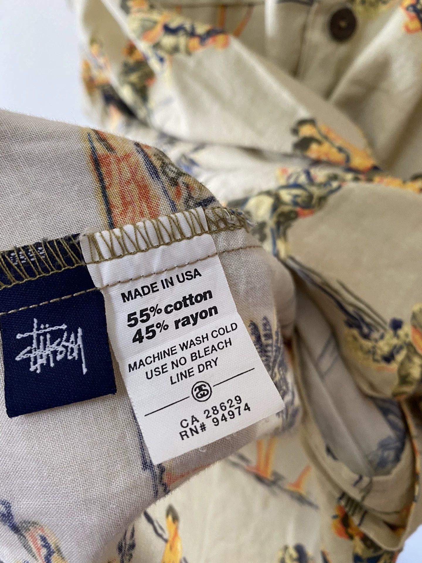 Stussy Vintage Stussy 90s Hawaiian Shirt Tribal Print Size L Size US L / EU 52-54 / 3 - 7 Thumbnail