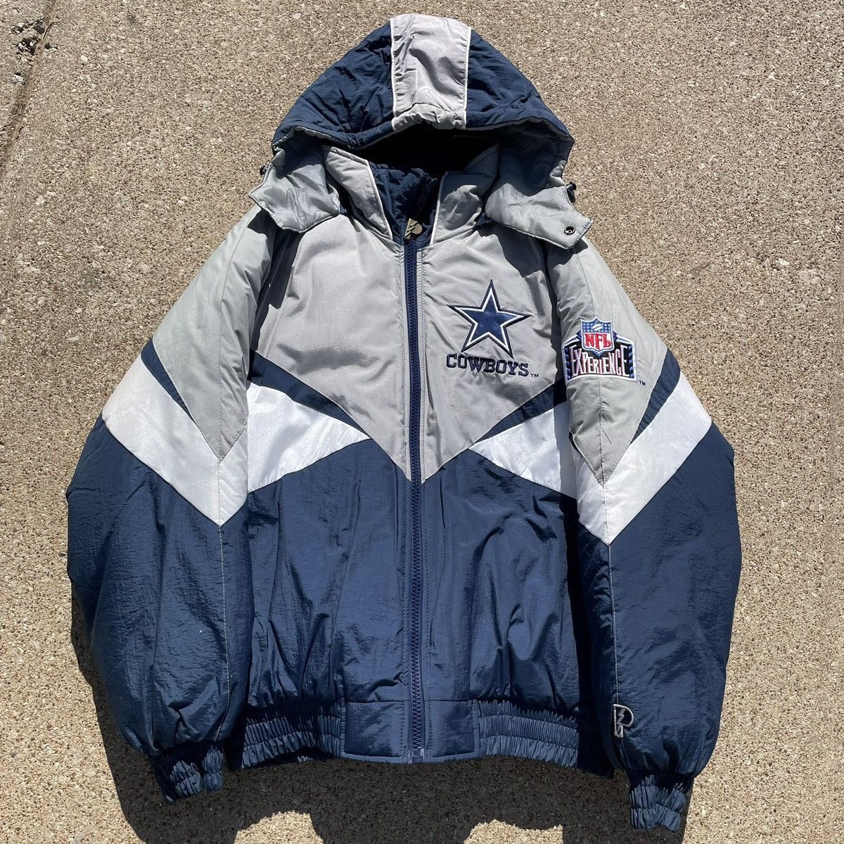 Pro Player Vintage Dallas Cowboys Pro Player Hooded Puffer Jacket Large Size US L / EU 52-54 / 3 - 2 Thumbnail
