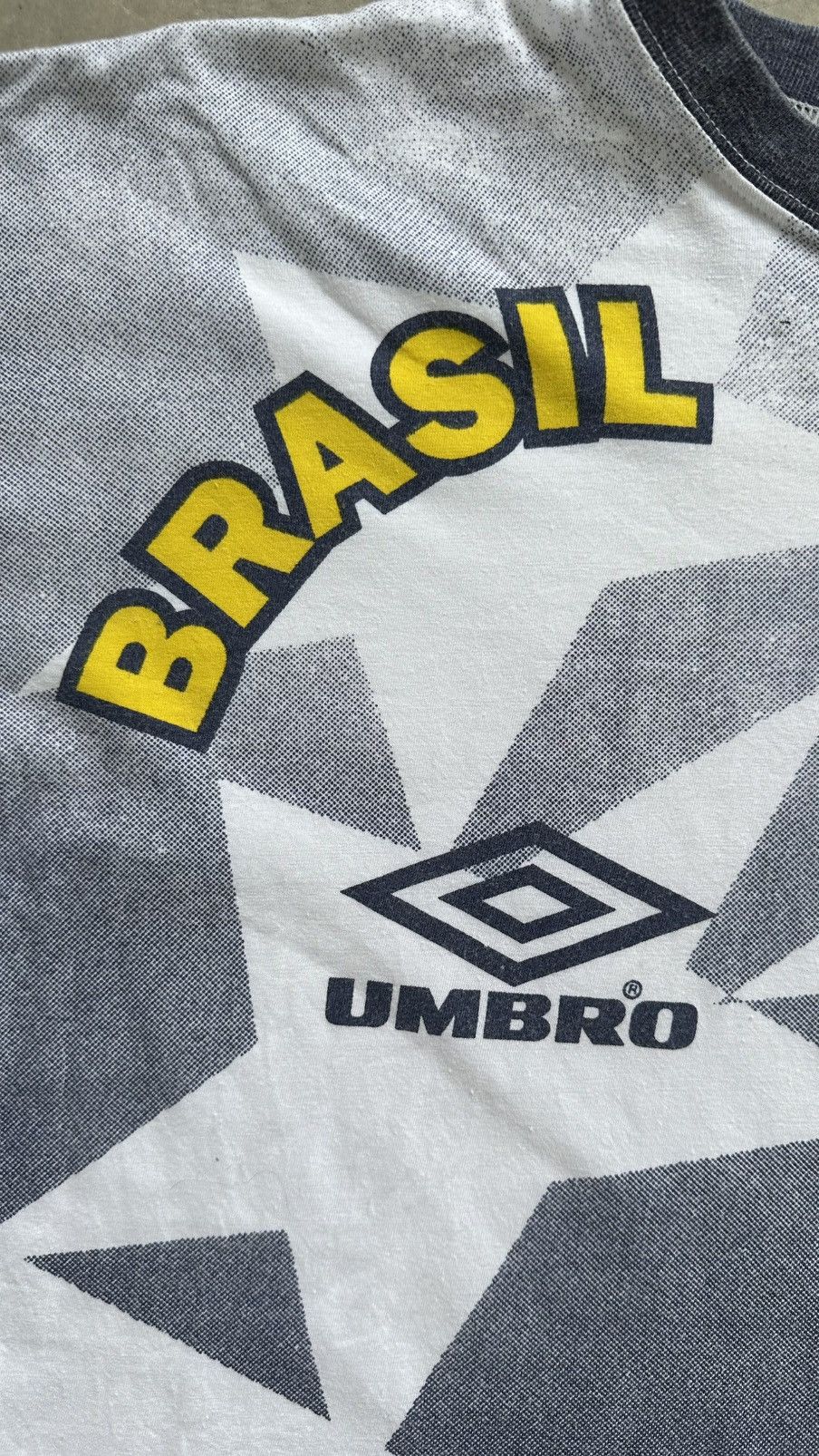 Umbro VINTAGE UMBRO BRAZIL FULLPRINT TEE Size US L / EU 52-54 / 3 - 4 Thumbnail