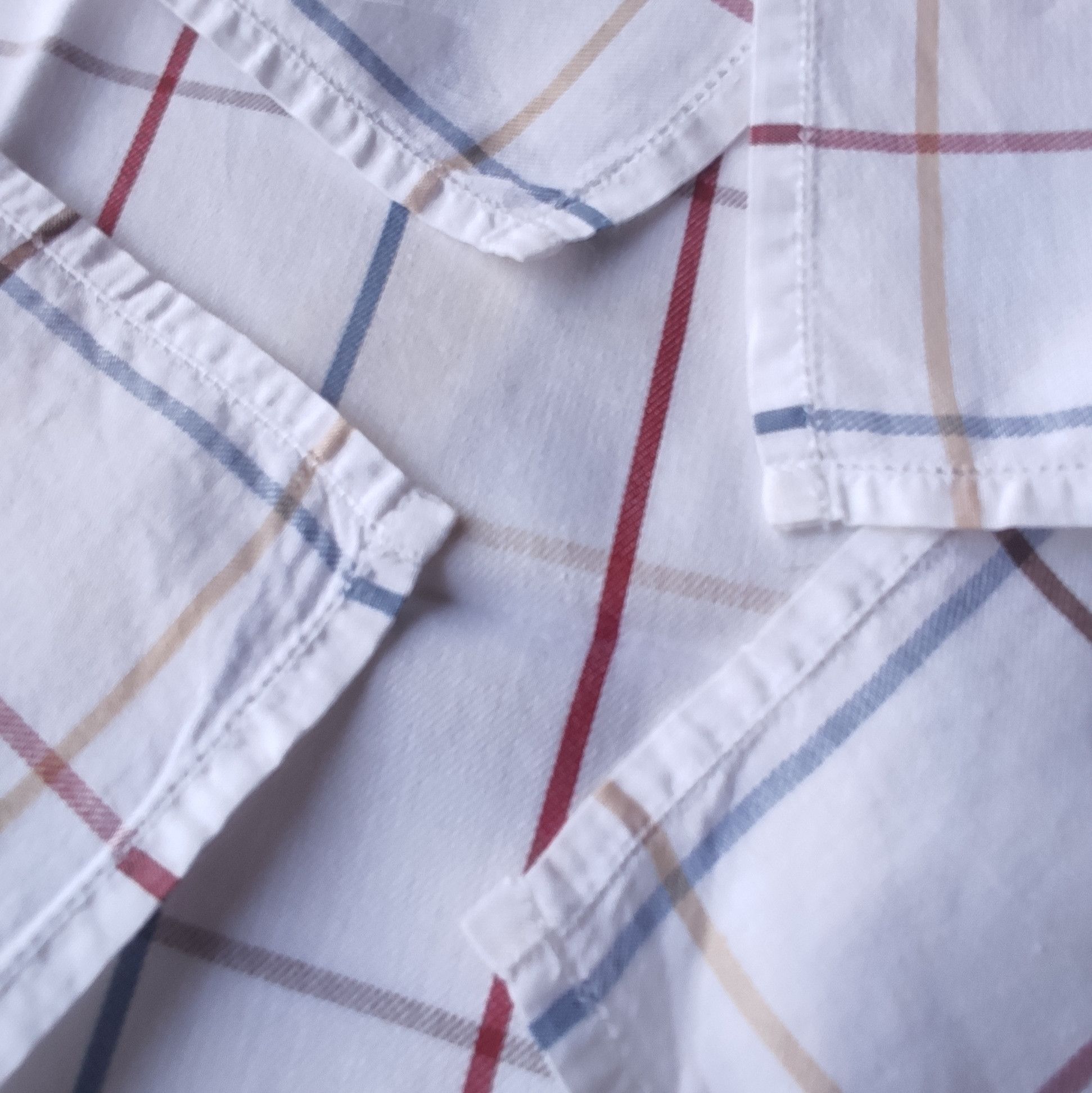 Burberry White Burberrys Handkerchief Size ONE SIZE - 5 Thumbnail