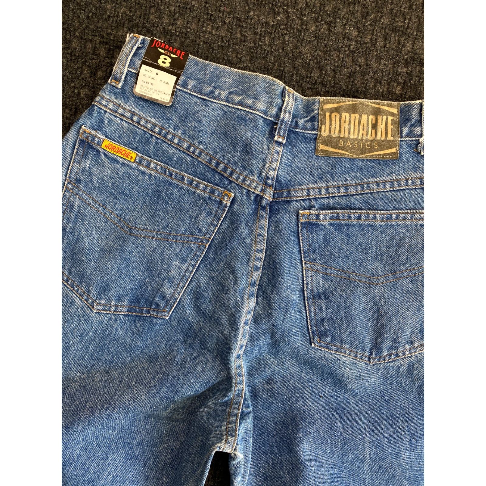 Jordache VINTAGE Jordache Jeans Women’s Mom Jeans Regular Size 8 High Waist 30in Inseam Blue Denim 26in Waist NEW Size 26" / US 2 / IT 38 - 4 Thumbnail
