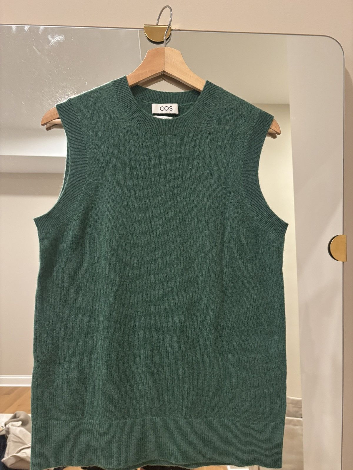 Cos COS Green Cashmere Vest Size M Size US M / EU 48-50 / 2 - 1 Thumbnail
