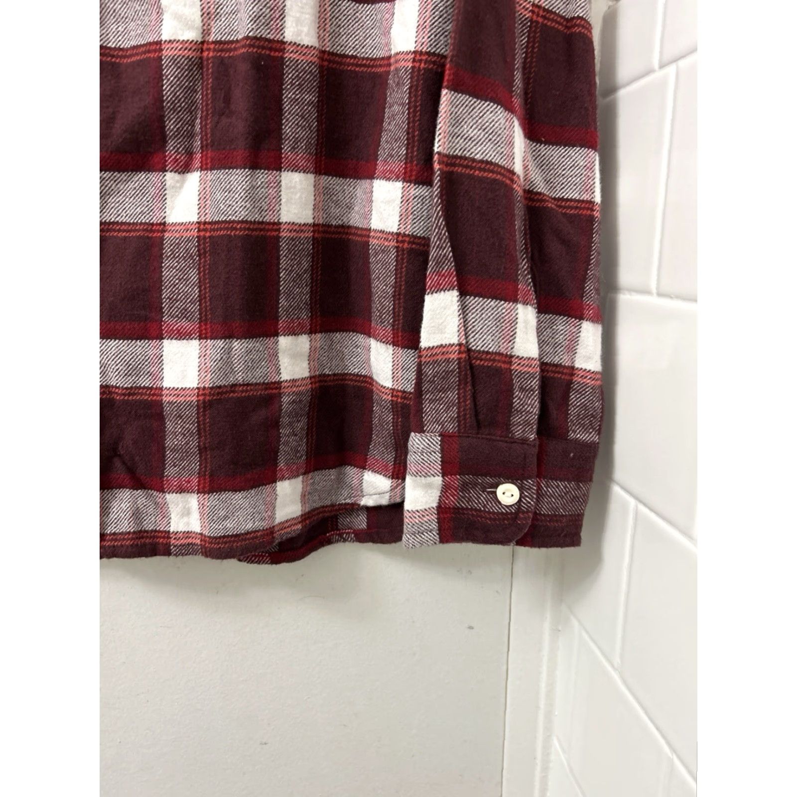 Levi's VINTAGE Levis Shirt Plaid Flannel Button-Up M Mens Burgundy White Knox? Size US M / EU 48-50 / 2 - 7 Thumbnail