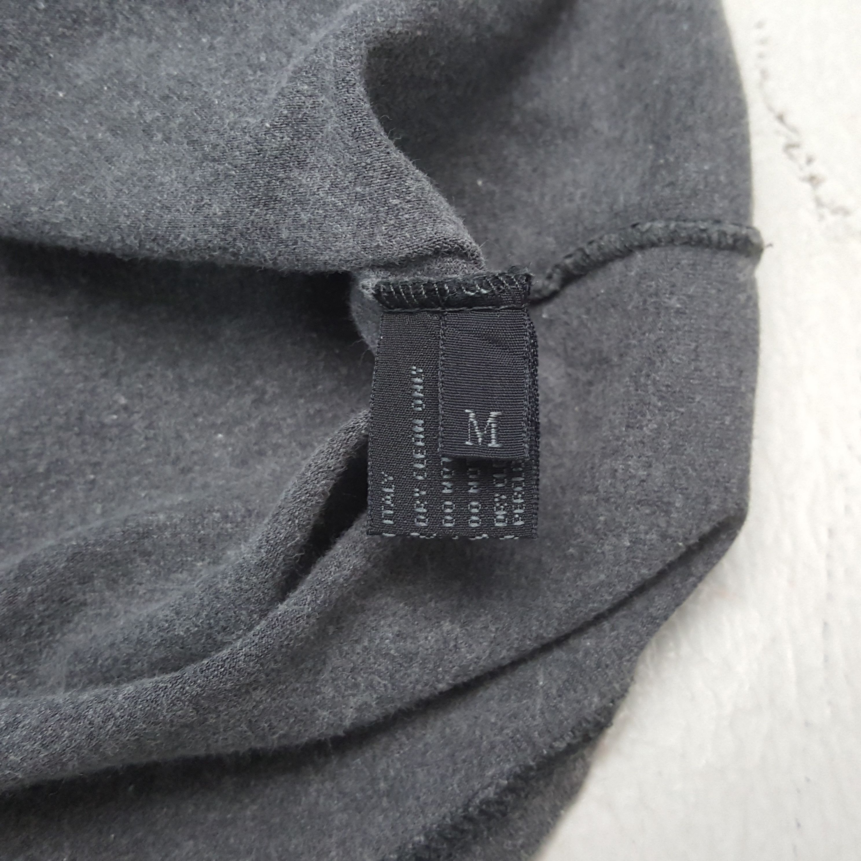 Prada Prada Fashion Brand Plain Tshirt RR21 Size US S / EU 44-46 / 1 - 5 Thumbnail