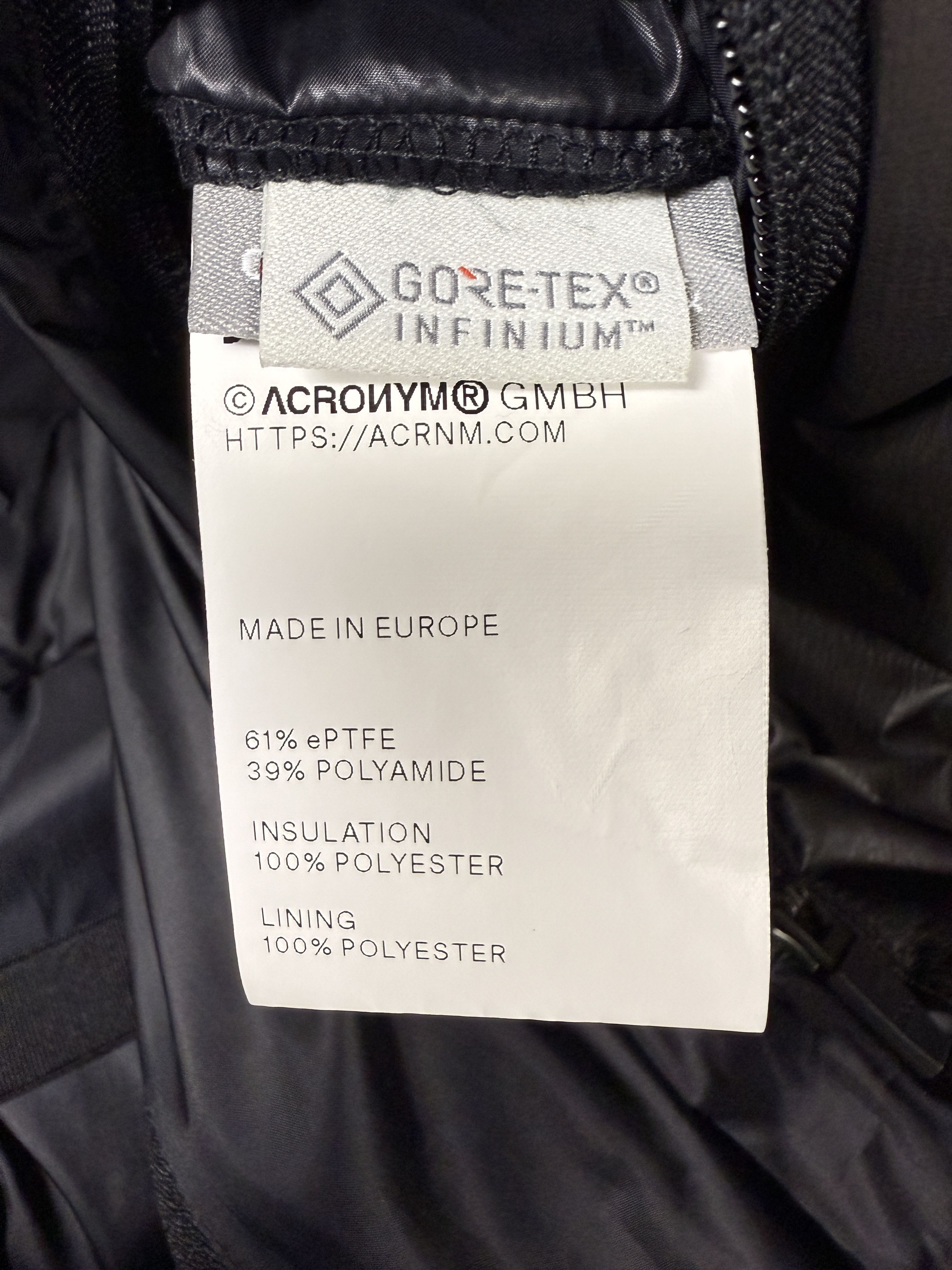 Acronym Acronym J46-FO 2L Infinium Film Out J46-FO Coat Size US L / EU 52-54 / 3 - 8 Thumbnail