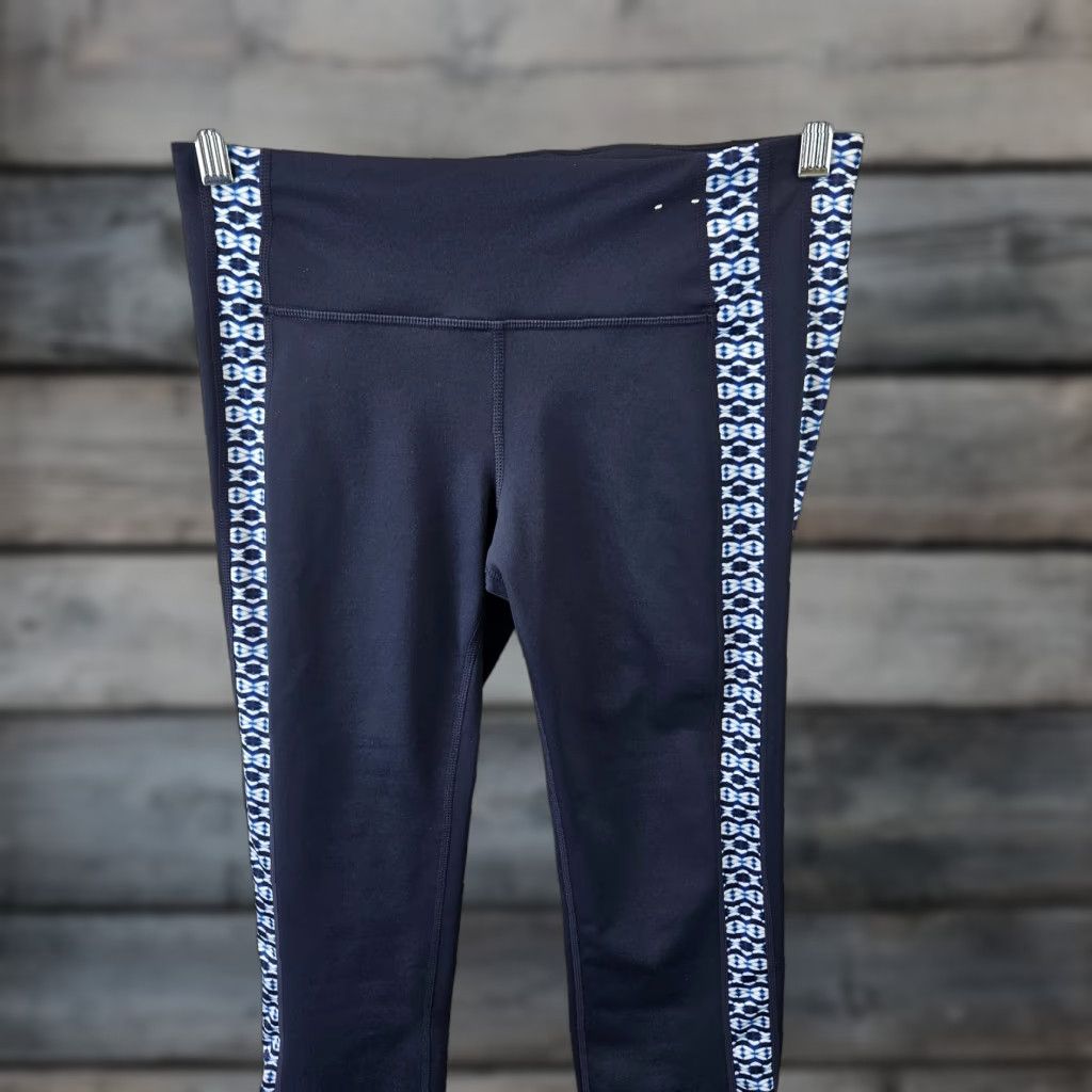 Gap Gap Fit Womens Capris Leggings Size S Blue Mid Rise Capri Women Leggings Privacy: N/A Size 28" / US 6 / IT 42 - 1 Thumbnail
