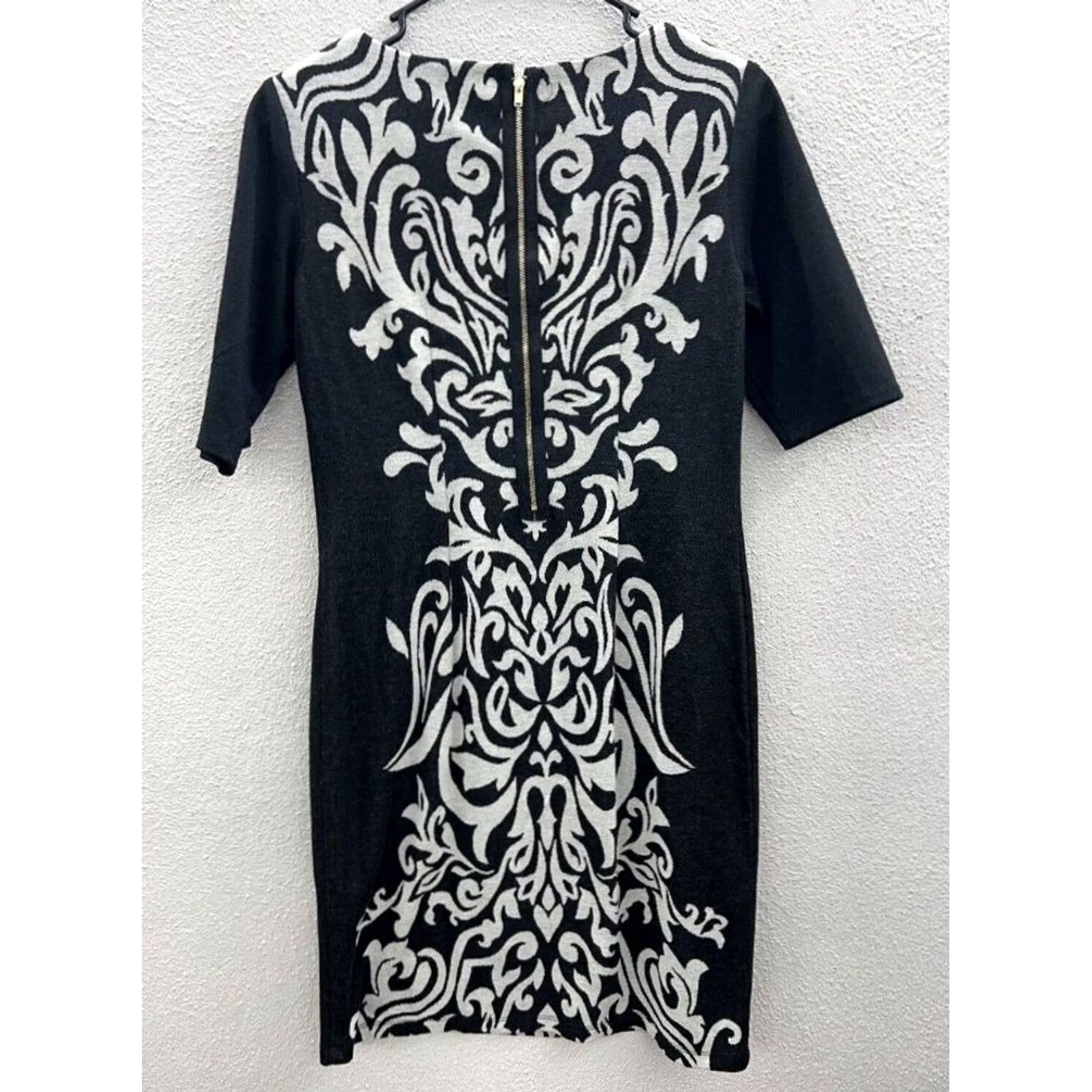 Vintage Womens Sunny Leigh Damask Design Sweater Dress Size Small Black & Tan Dress Length Knee Length Short Sleeve Vintage No Size S / US 4 / IT 40 - 7 Thumbnail