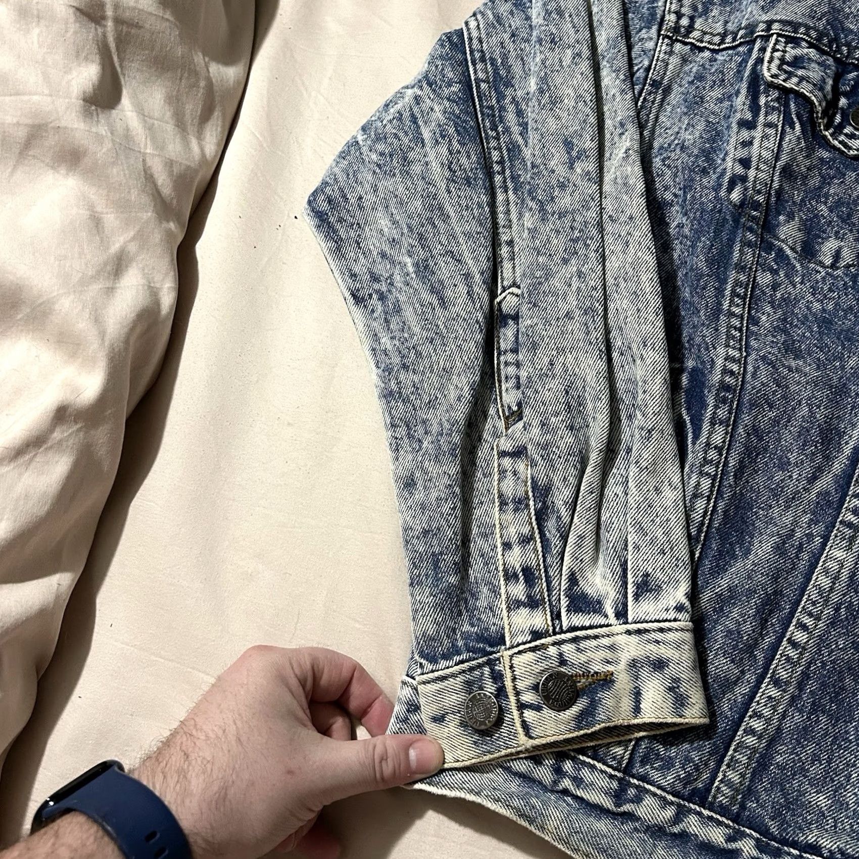 Equipment VINTAGE Urban Equipment Denim Jacket Mens Size S 80s Acid Wash Blue Jacket Size US S / EU 44-46 / 1 - 3 Thumbnail