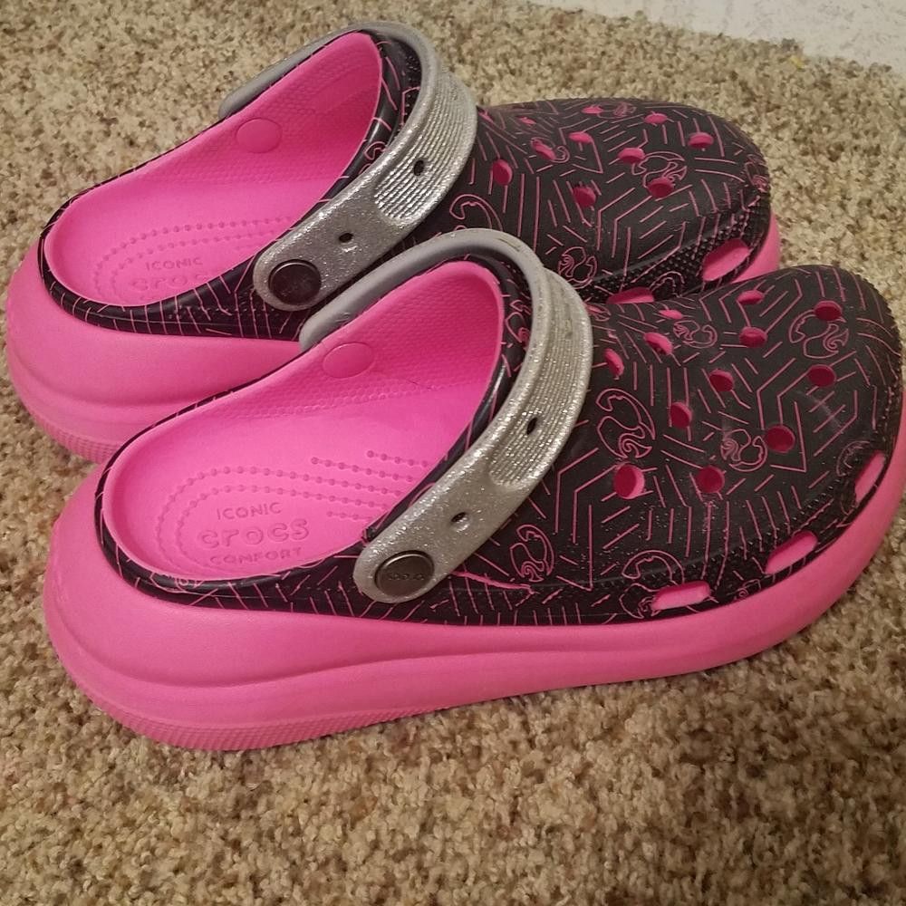 Crocs Crocs Pink and Black Size 7 Size US 7 / IT 37 - 1 Thumbnail