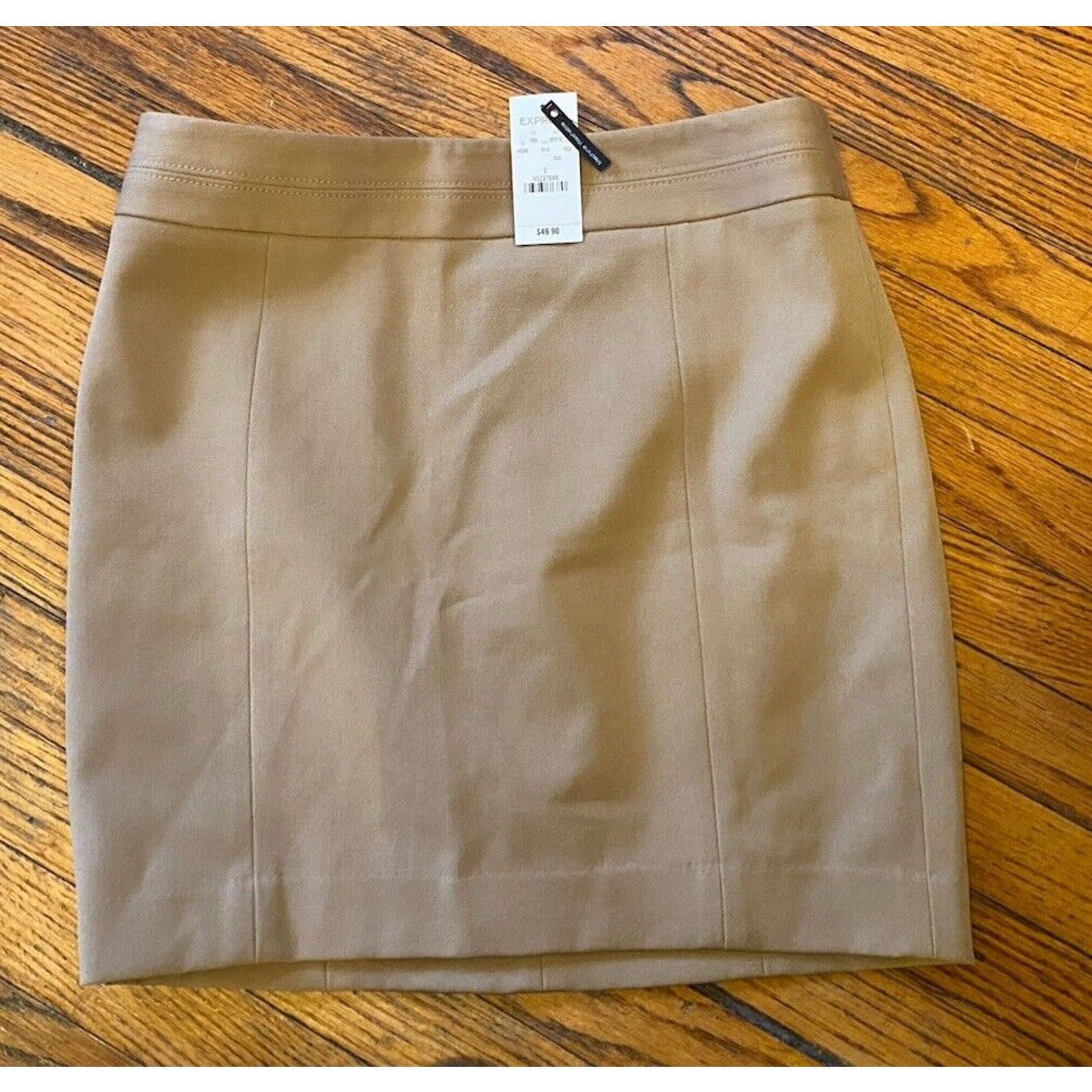 Express NWT Express Mini Lined Skirt Women’s 2 $50 Machine Washable Size 26" / US 2 / IT 38 - 1 Thumbnail