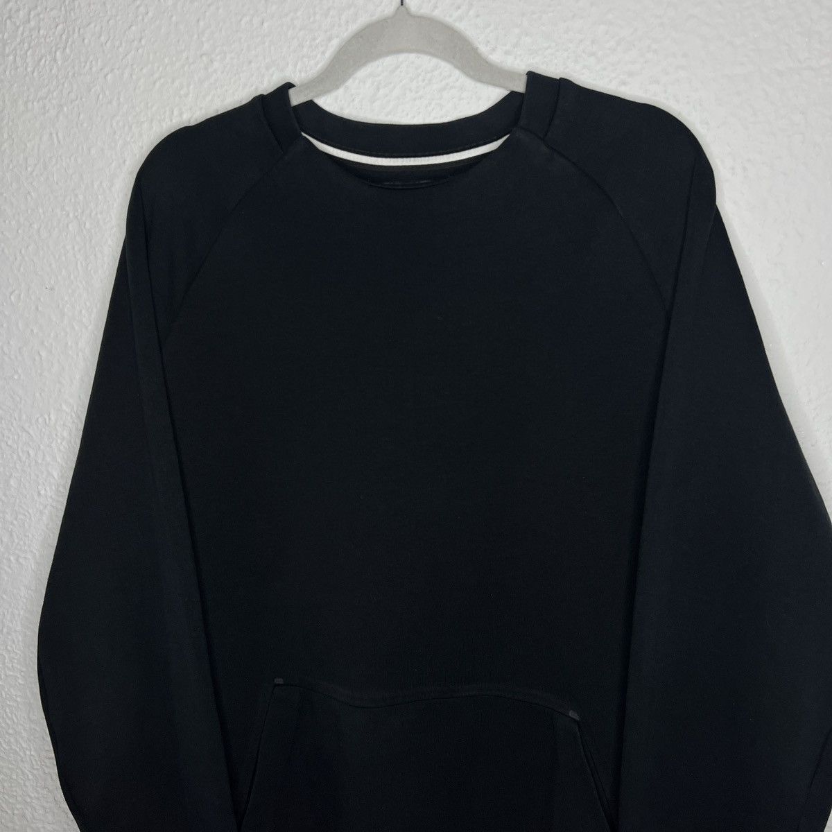 Nike Nike Tech Fleece Sweatshirt Crewneck Black Logo Size US XL / EU 56 / 4 - 3 Thumbnail