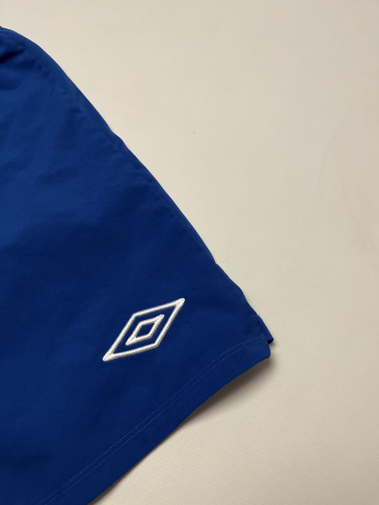 Umbro Vintage England Umbro Soccer Shorts Size US 32 / EU 48 - 6 Thumbnail