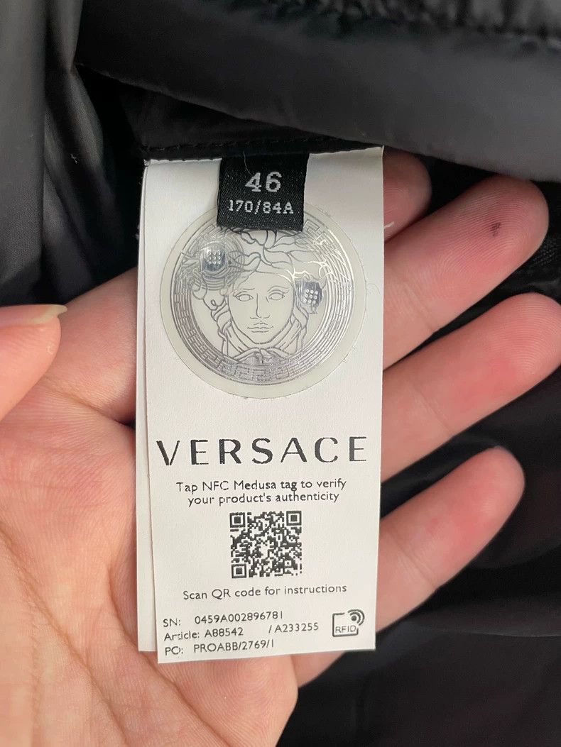 Versace Versace Thick gray duck down filling down jacket Size US M / EU 48-50 / 2 - 4 Thumbnail
