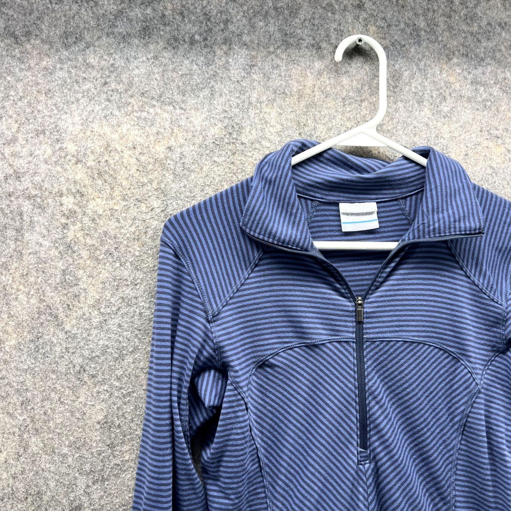 Vintage Columbia Shirt Womens XS Blue Sweatshirt Women Ladies Half Zip Omni Wick Pullover Size XS / US 0-2 / IT 36-38 - 3 Thumbnail