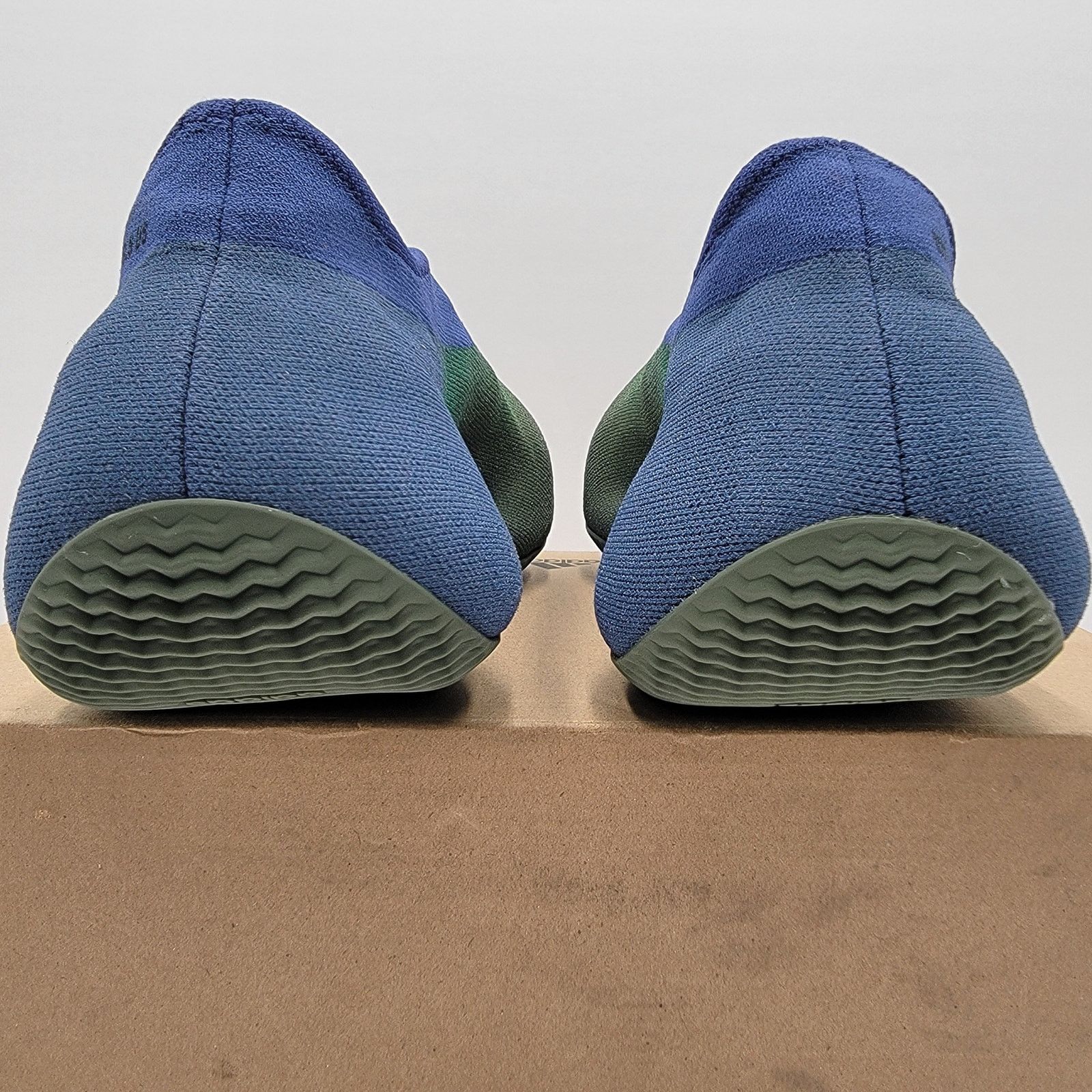 Adidas Adidas Yeezy Knit Runner 'Faded Azure' Mens Sz 9.5 FZ5907 Size US 9.5 / EU 42-43 - 5 Thumbnail