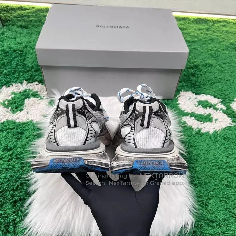 Balenciaga Balenciaga Blue and White Sneakers 3XL. Size US 10.5 / EU 43-44 - 3 Thumbnail