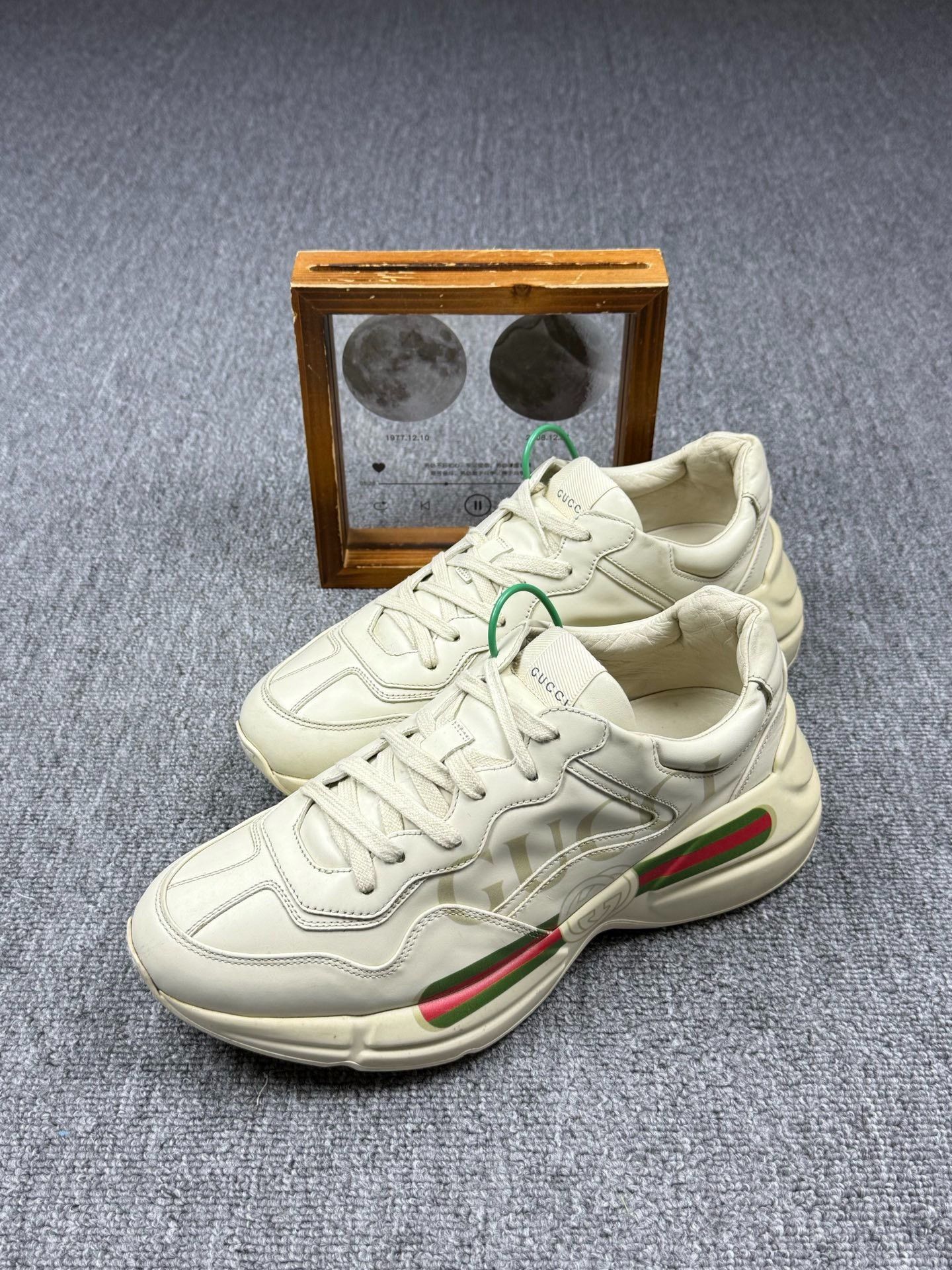 Gucci Gucci Lowtop Sneakers 7.5 Men Size US 7.5 / EU 40-41 - 1 Thumbnail