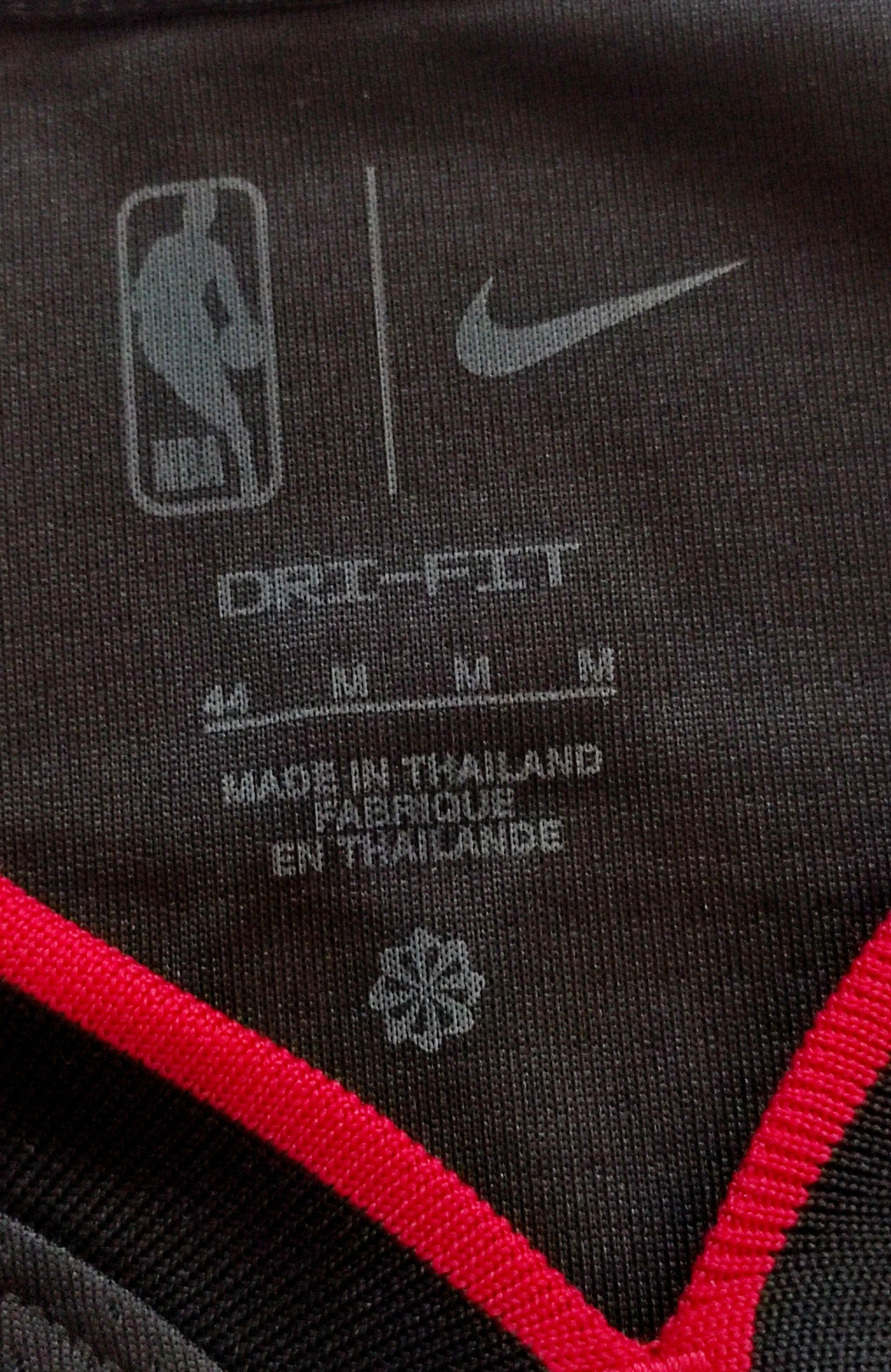 Nike MIAMI HEAT BUTLER SWINGMAN ICON EDITION 2022/23 DN2011-010 Size US M / EU 48-50 / 2 - 2 Thumbnail
