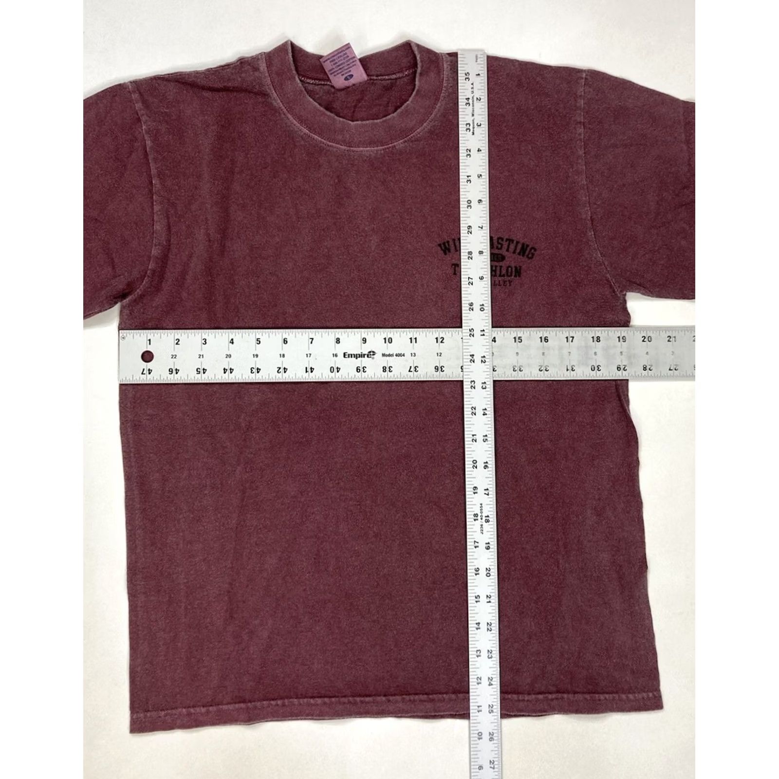Vintage VINTAGE Crazy Shirts Wine Tasting Triathlon Graphic T-shirt Women Small Burgundy Size S / US 4 / IT 40 - 7 Thumbnail