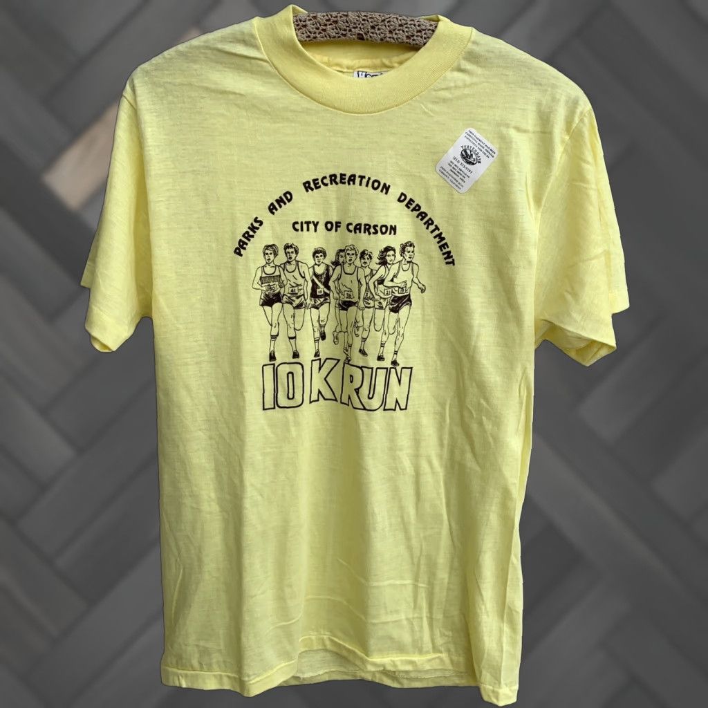 Hanes VINTAGE Parks And Recreation Department City Of Carson 10K Run T Shirt Sz L Men Yellow Short Sleeve Hanes Size US L / EU 52-54 / 3 - 1 Thumbnail