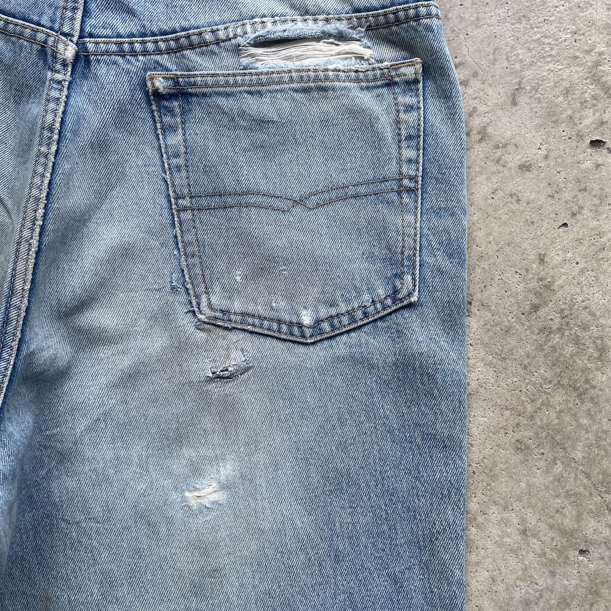 Japanese Brand × Jean W33 Vintage Japan Brand Faded Denim Distressed Pants Jeans Size US 33 - 9 Thumbnail