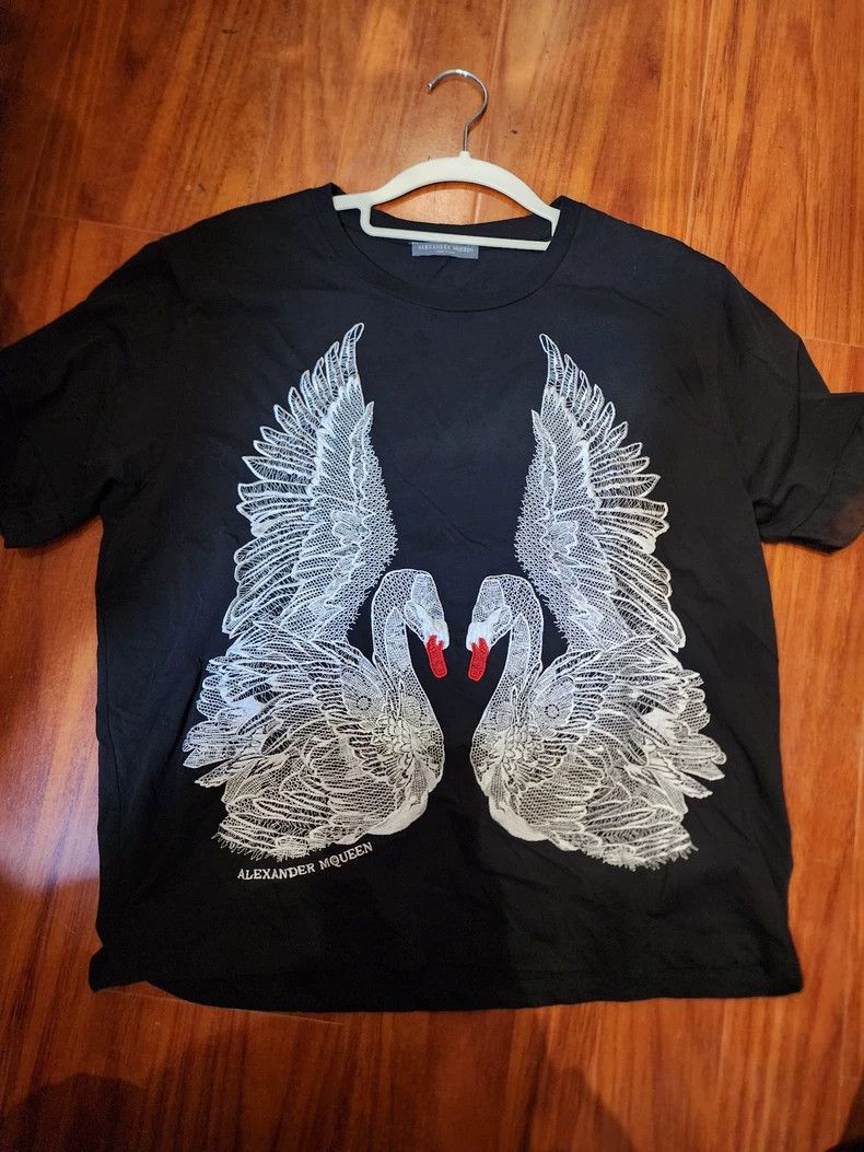 Alexander McQueen Alexander McQUEEN size 40 Swan embroidered hoodie 2505-Nex Size M / US 6-8 / IT 42-44 - 1 Thumbnail
