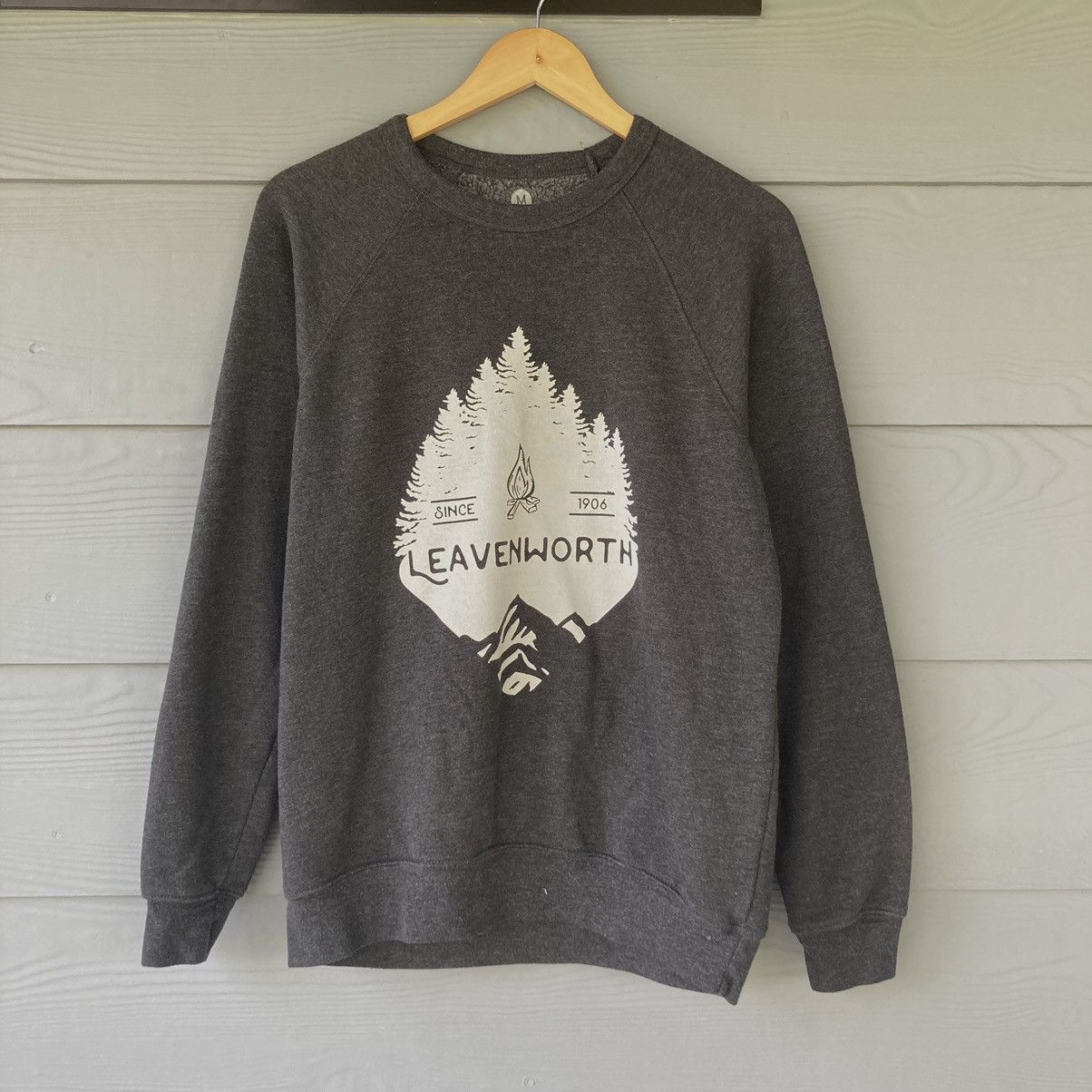Vintage Vintage Leavenworth Grey Sweatshirt Big Logo Crewneck Size US M / EU 48-50 / 2 - 1 Thumbnail