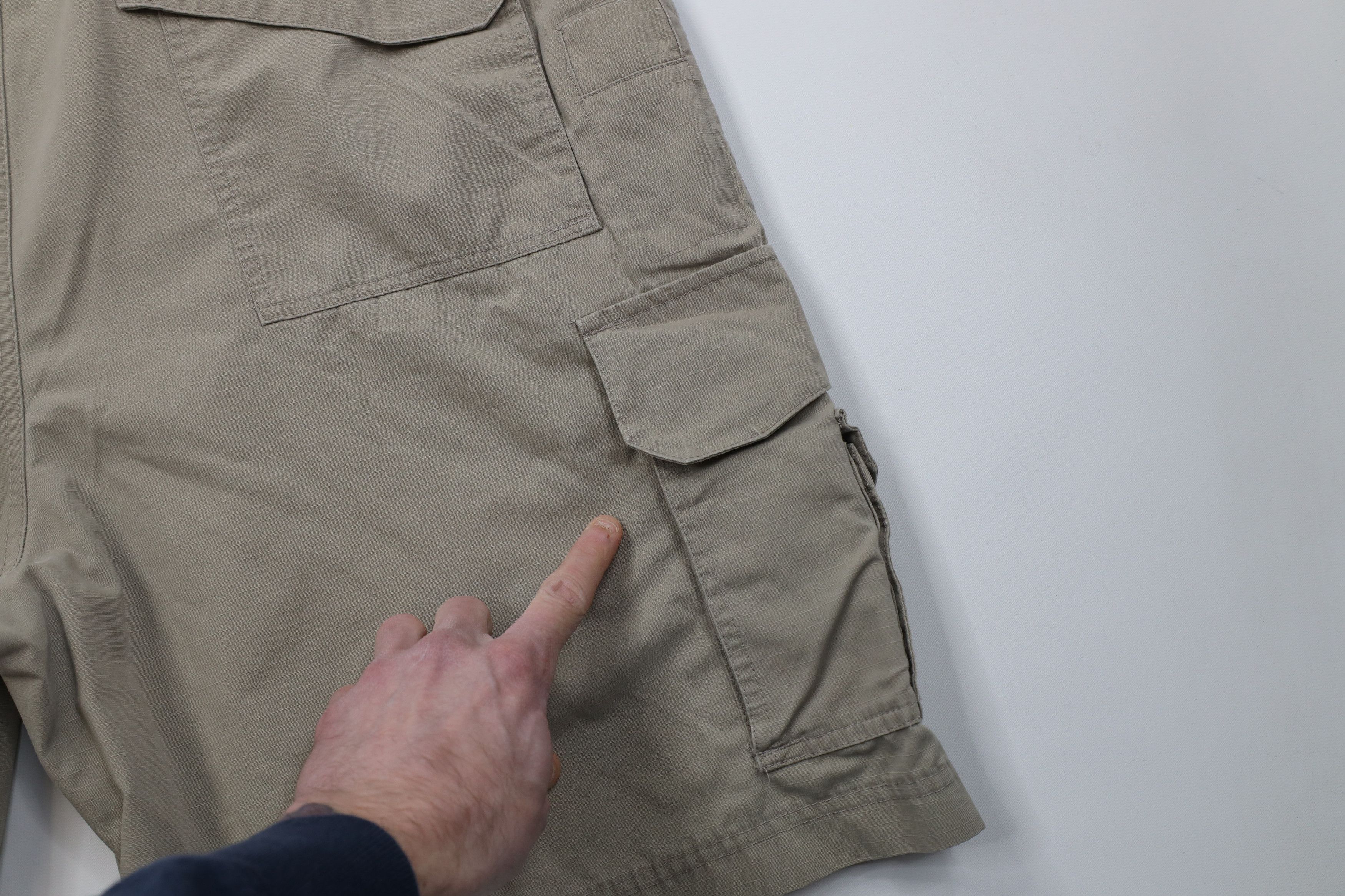 Vintage Vintage Streetwear Ripstop Uniform Cargo Shorts Beige Size US 42 / EU 58 - 13 Thumbnail