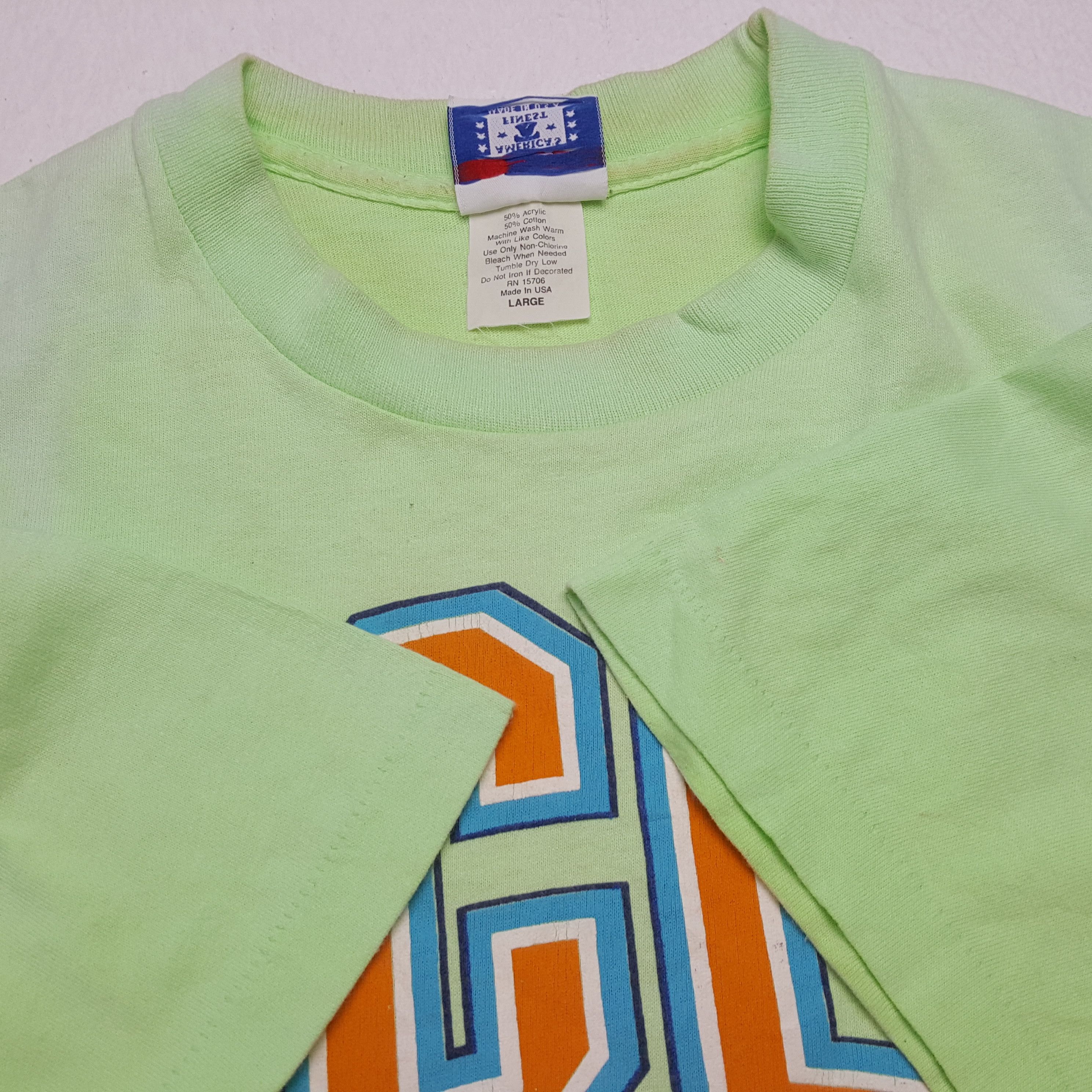 Vintage Vintage UCLA BRUINS American University T-Shirts Size US M / EU 48-50 / 2 - 6 Thumbnail