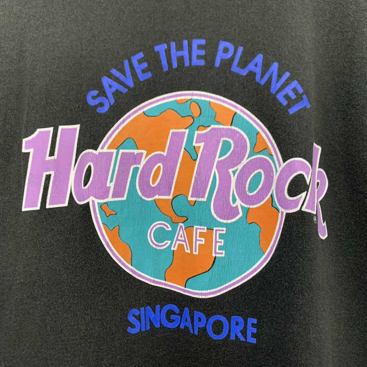 Hard Rock Cafe Vintage 90s Hard Rock Cafe Singapore Tshirt Size US M / EU 48-50 / 2 - 4 Thumbnail