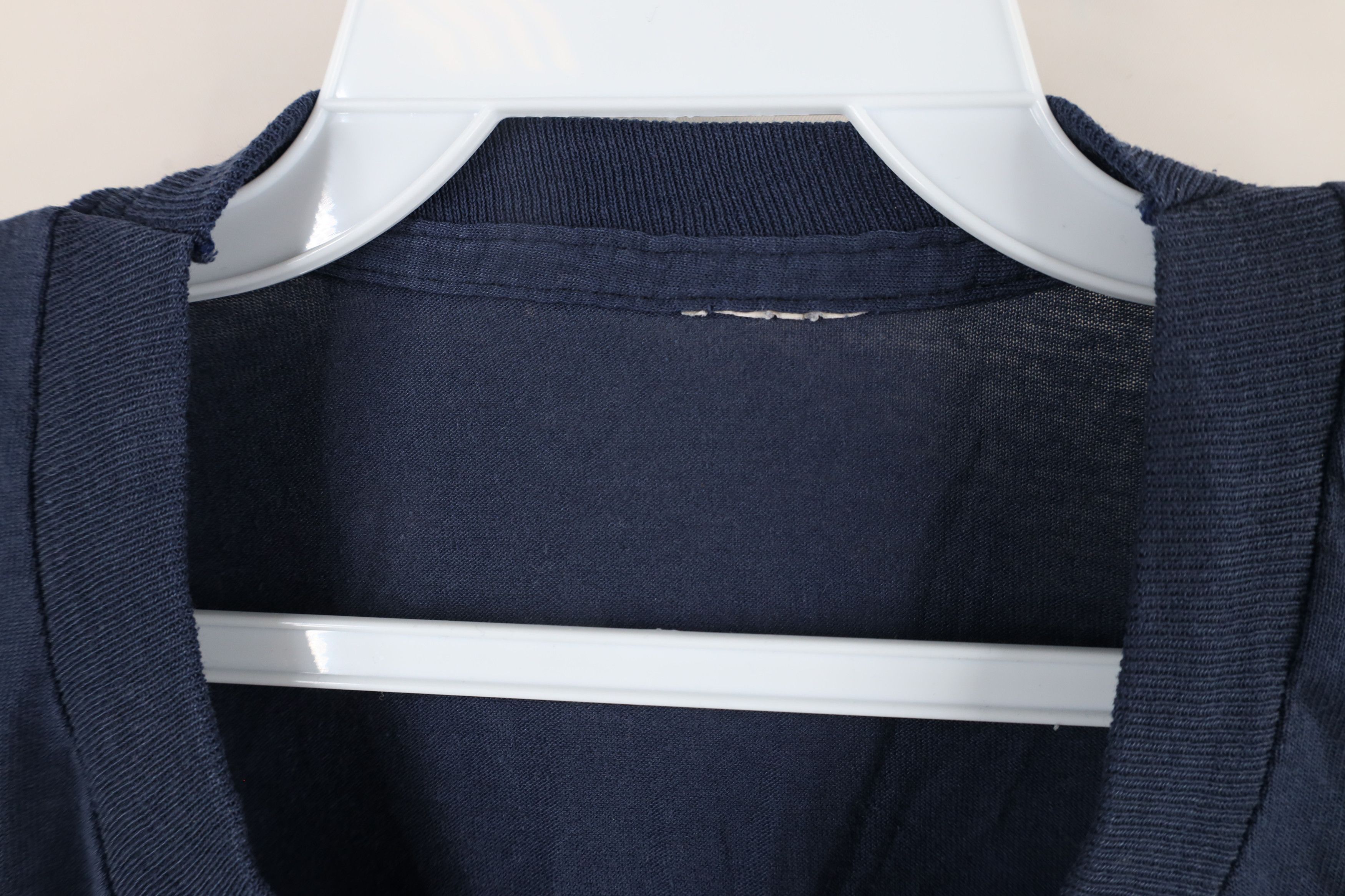Vintage Vintage 70s Streetwear Blank Pocket T-Shirt Navy Blue USA Size US L / EU 52-54 / 3 - 5 Thumbnail