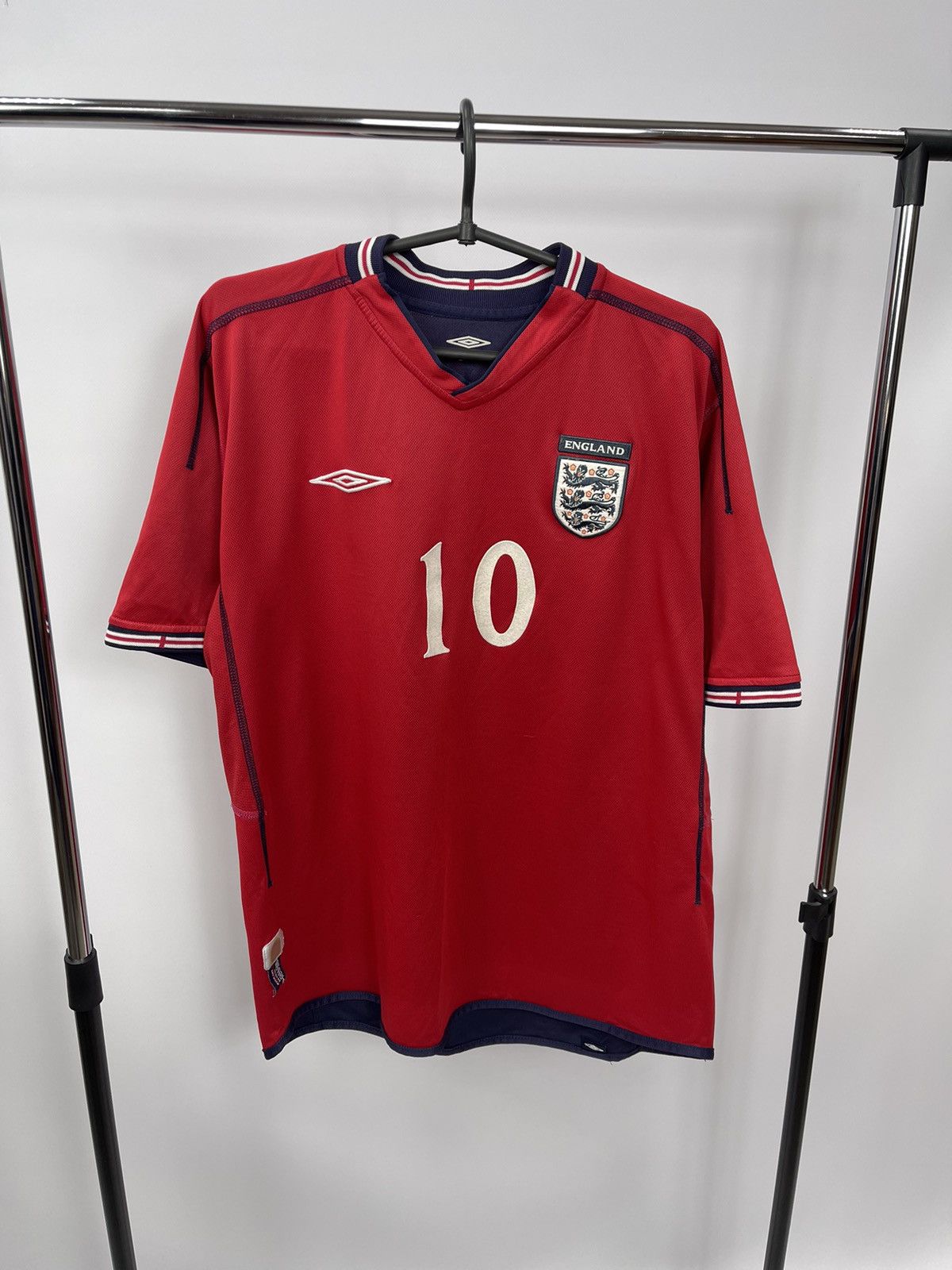 Umbro × Vintage England 2002 2004 AWAY Shirt Jersey Umbro #10 OWEN sz L Men Size US L / EU 52-54 / 3 - 2 Thumbnail