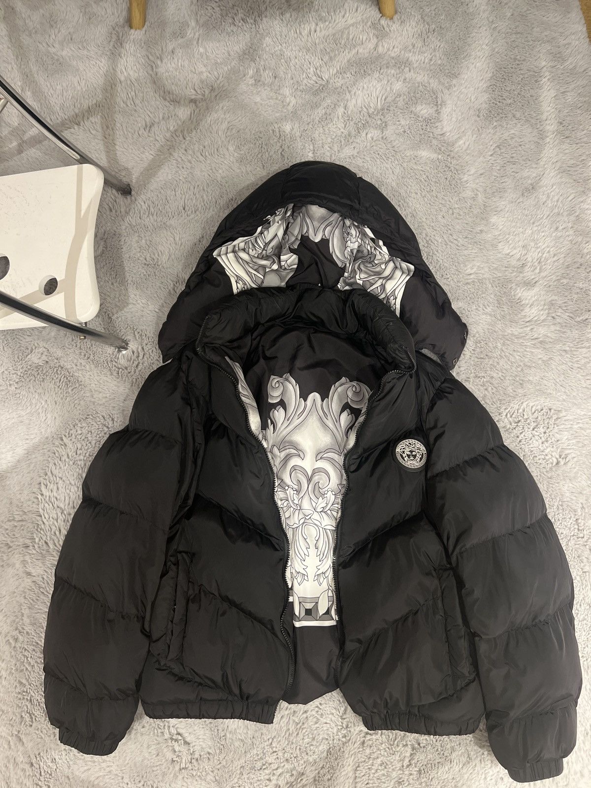 Versace Versace Medusa Barocco Gray Black Reversible Down Puffer Size US M / EU 48-50 / 2 - 1 Thumbnail
