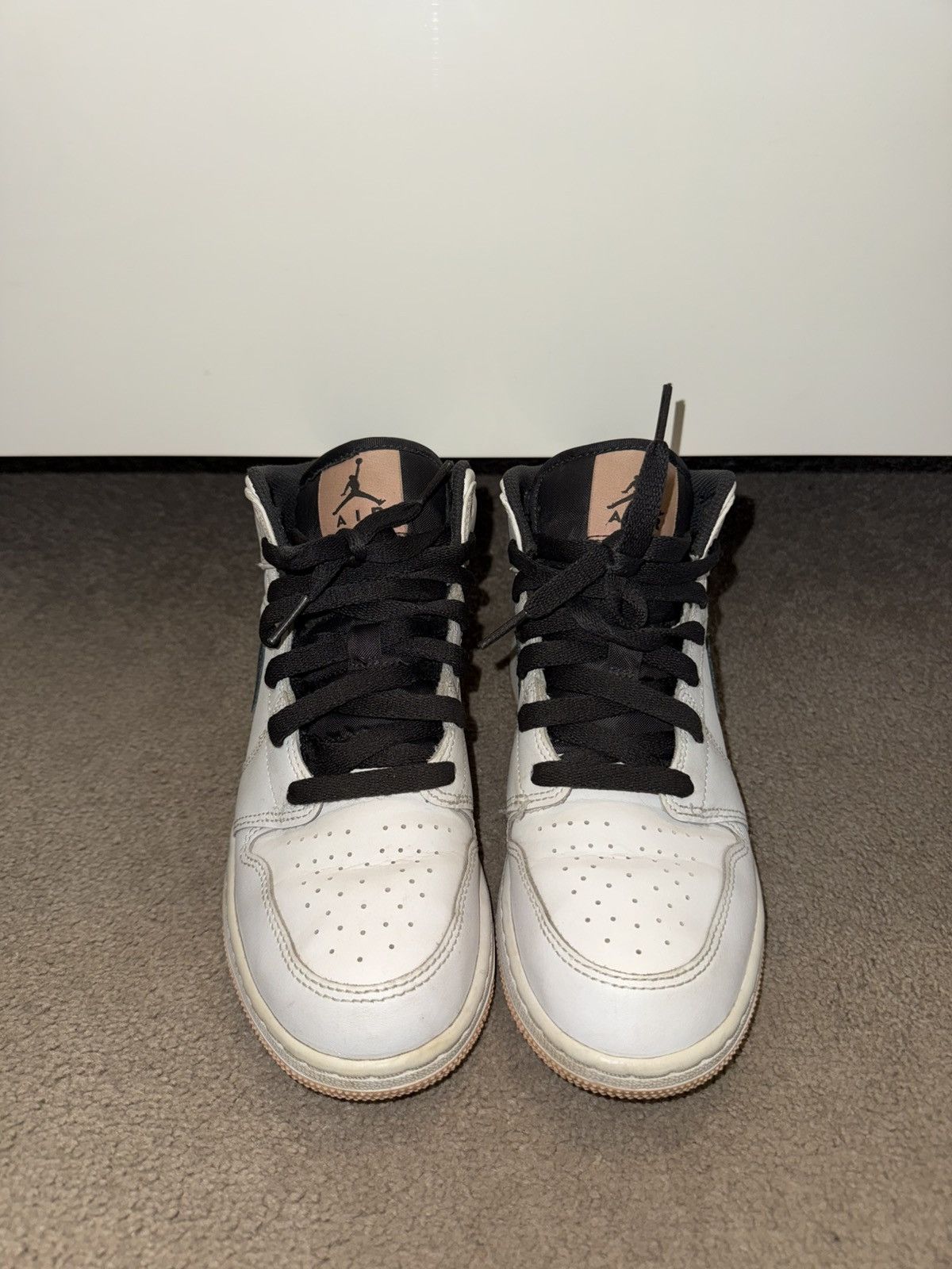 Nike Nike Air Jordan 1 Mid GS “White Artic Orange” Size US 6 / IT 36 - 3 Thumbnail