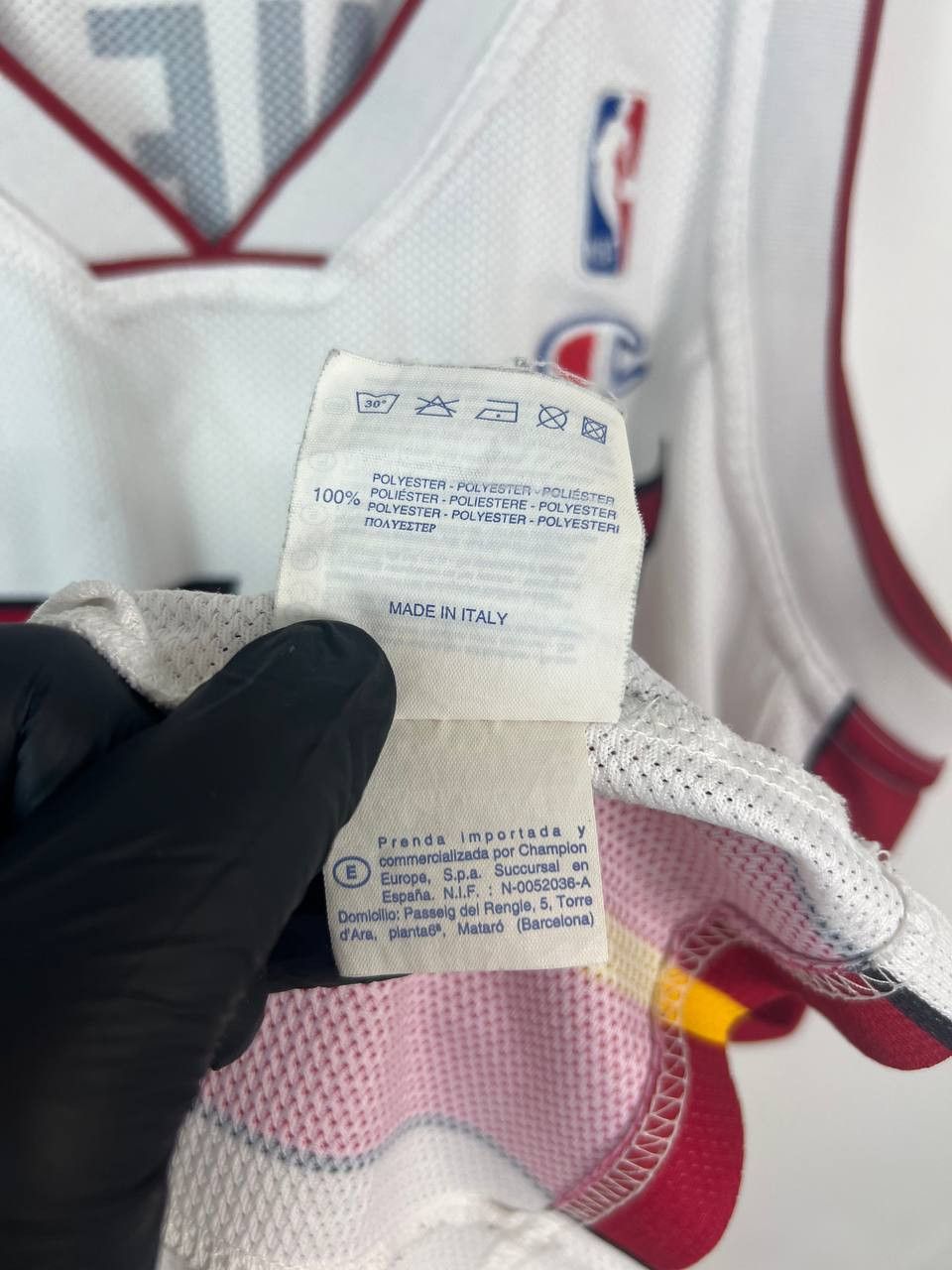 Champion × Vintage Champion Miami Heat Shaquille O'Neal #32 NBA Jersey Sz L Size US L / EU 52-54 / 3 - 6 Thumbnail